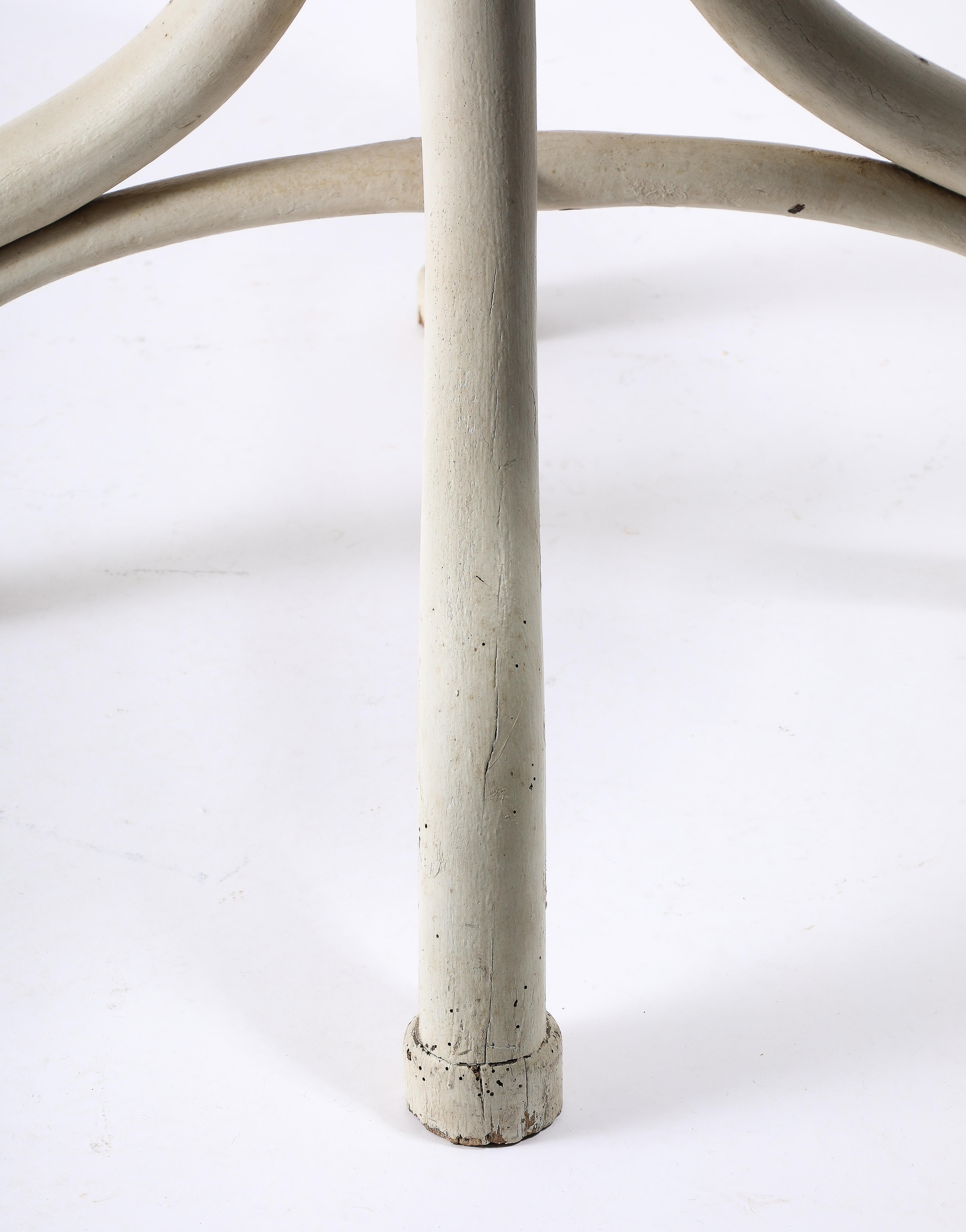 Tavolo da centro in bengala dipinto con piano in marmo scuro di Thonet, Austria, anni '40 in vendita 1