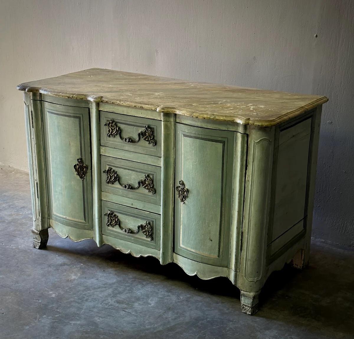Francese Buffet dipinto in vendita