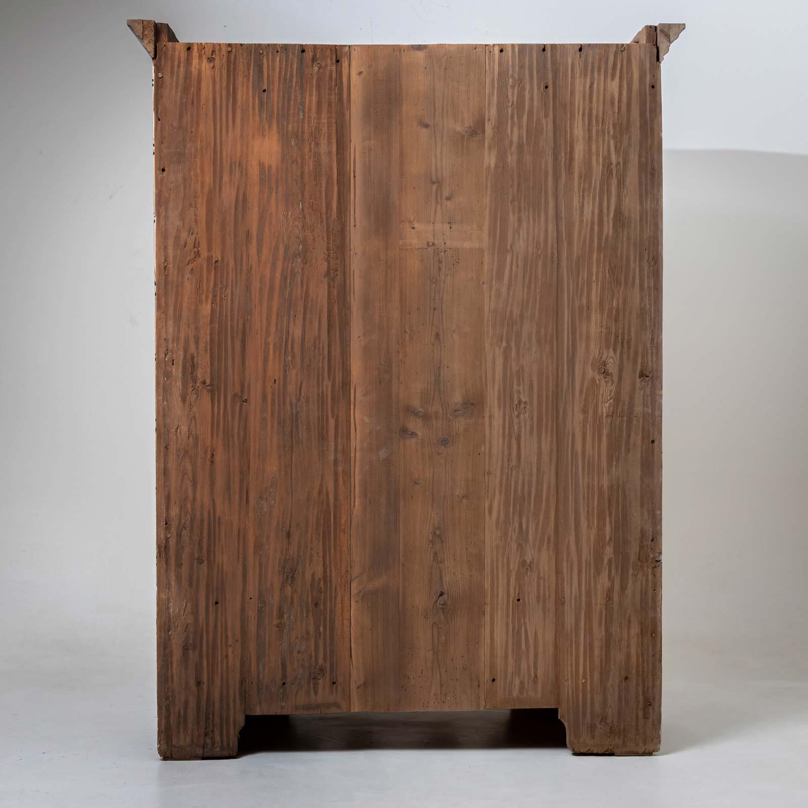 Painted Cabinet, 18th Century For Sale 3
