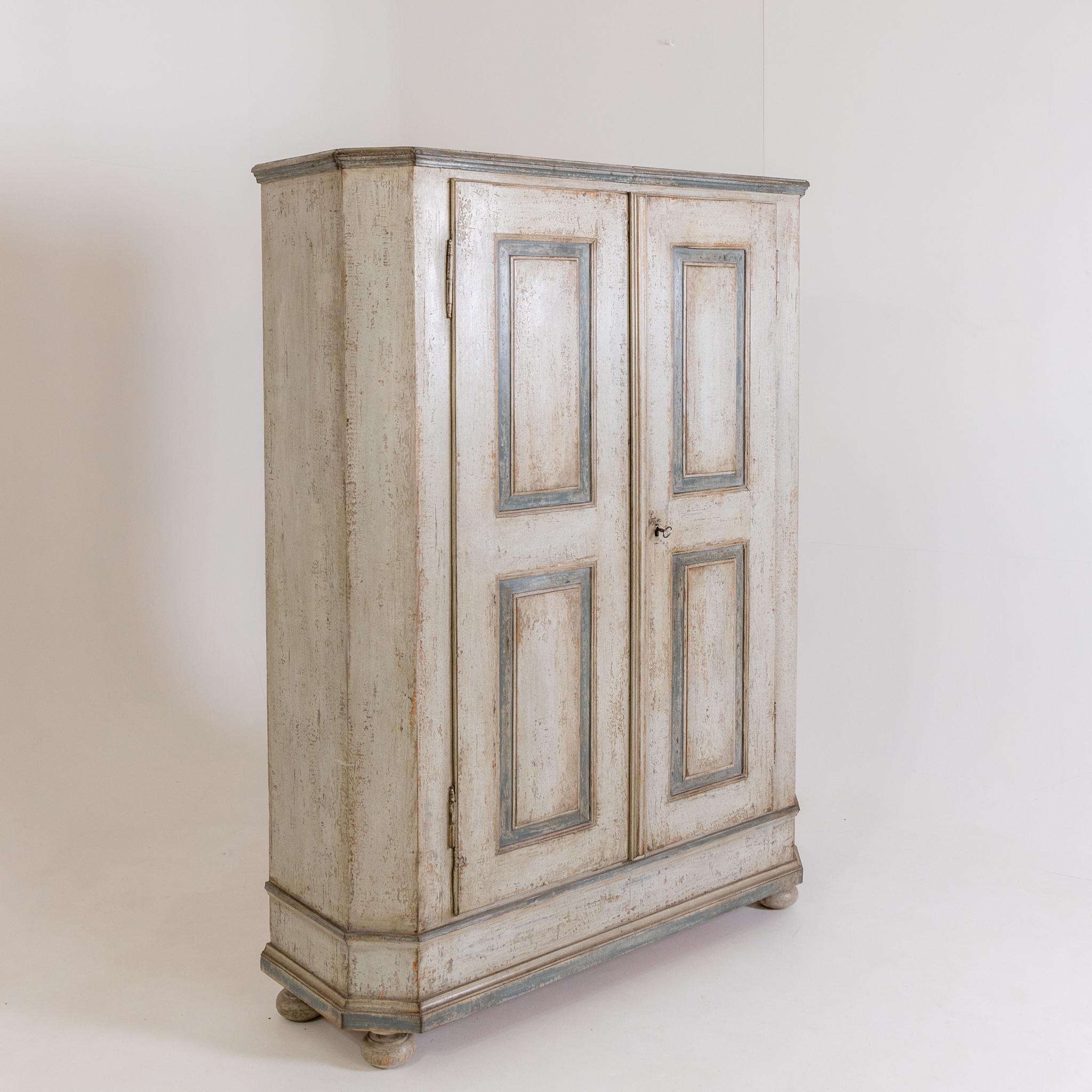 Painted Cabinet, Late 18th Century In Good Condition In Greding, DE