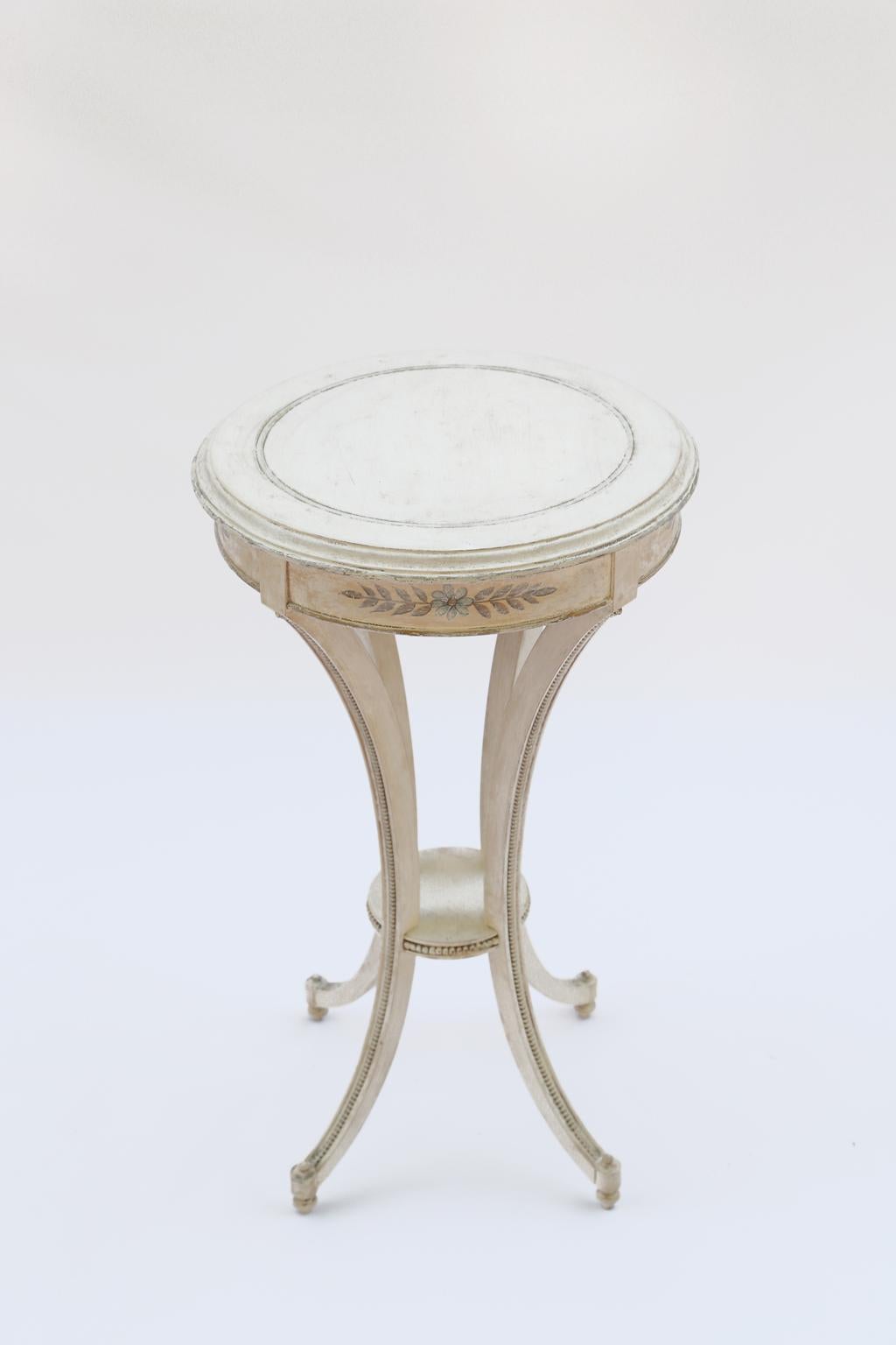 Painted Candle Stand Accent Table (Neoklassisch)