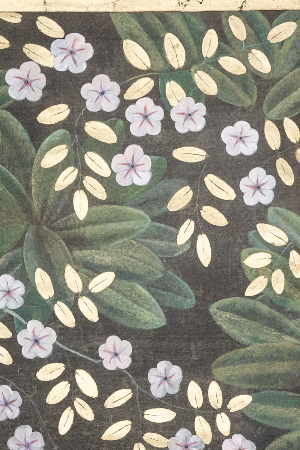 Tela dipinta che rappresenta fiori e uccelli. Lavori contemporanei. In condizioni ottime in vendita a Saint-Ouen, FR
