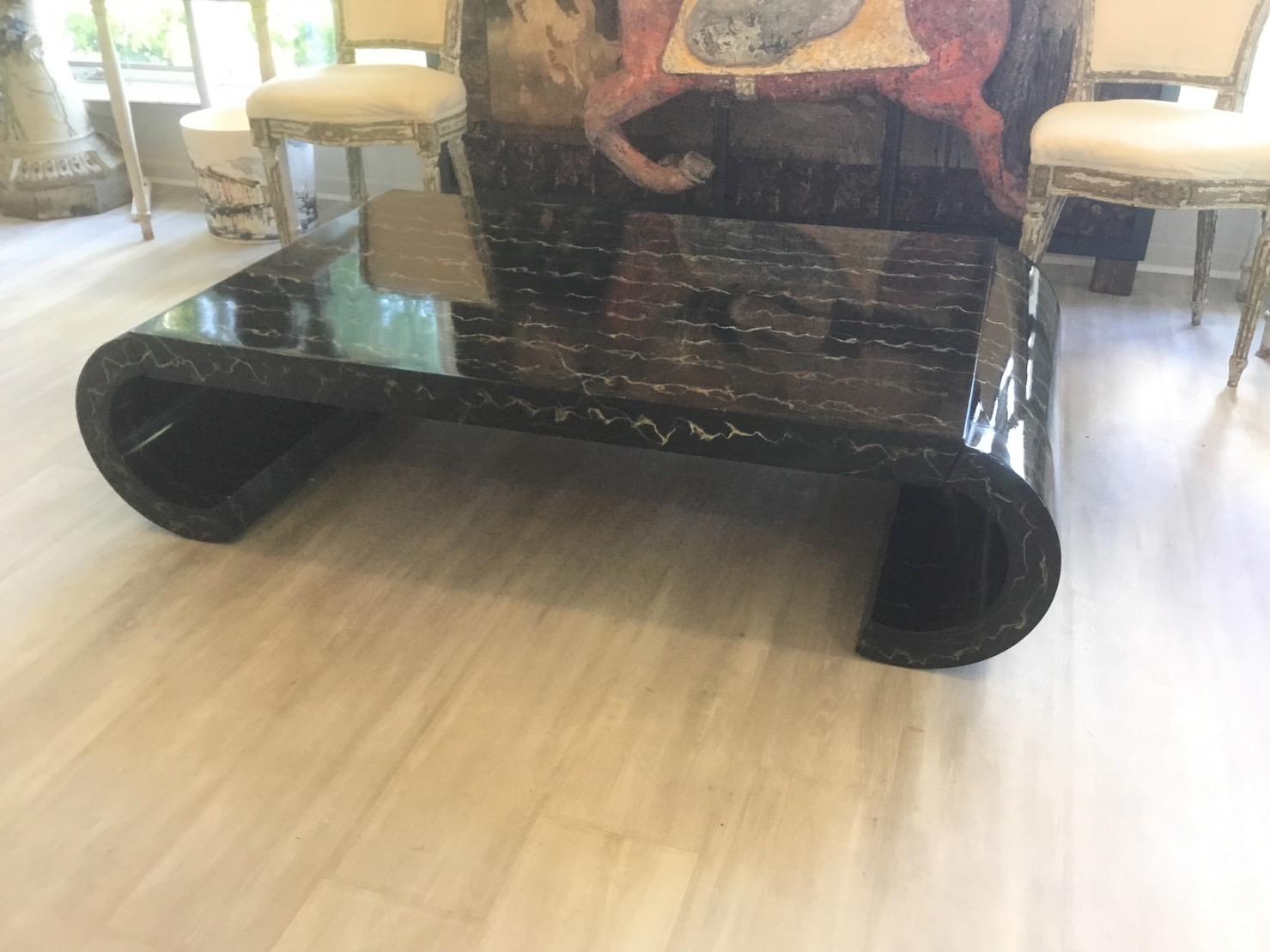 20th Century Painted Carved Wood Coffee Table For Sale