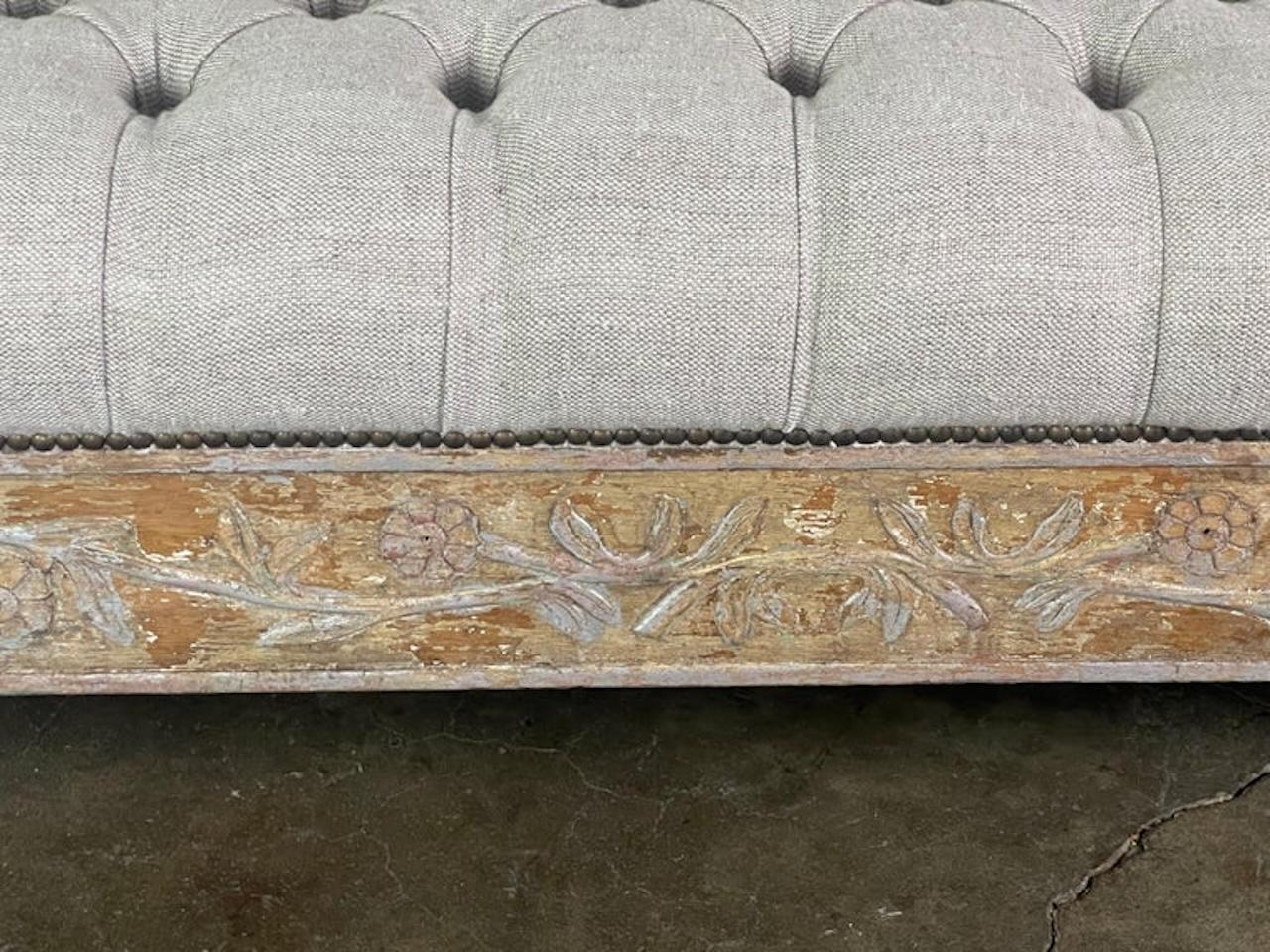 Painted Carved Wood Linen Upholstered Daybed 1930's 6
