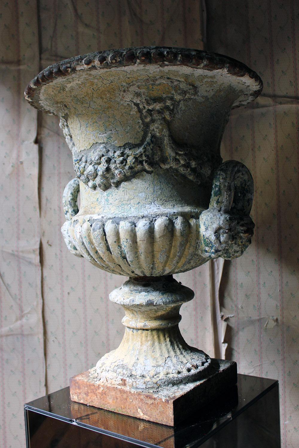 Painted Cast Iron Campana Urn Attributed to Andrew Handyside, circa 1870 3