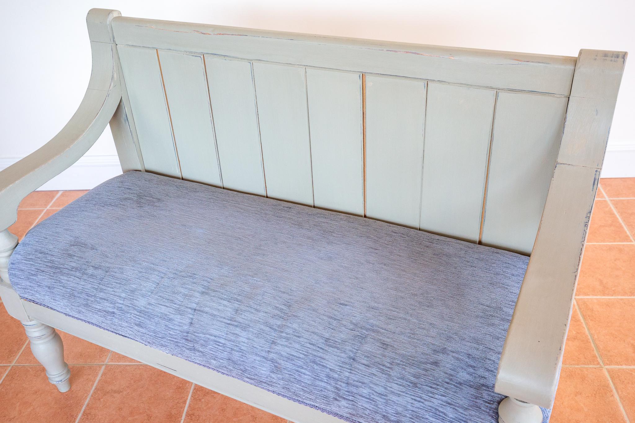 Banc de chapelle peint English Antique Upholstered Oak Victorian Settle Grey Blue en vente 5