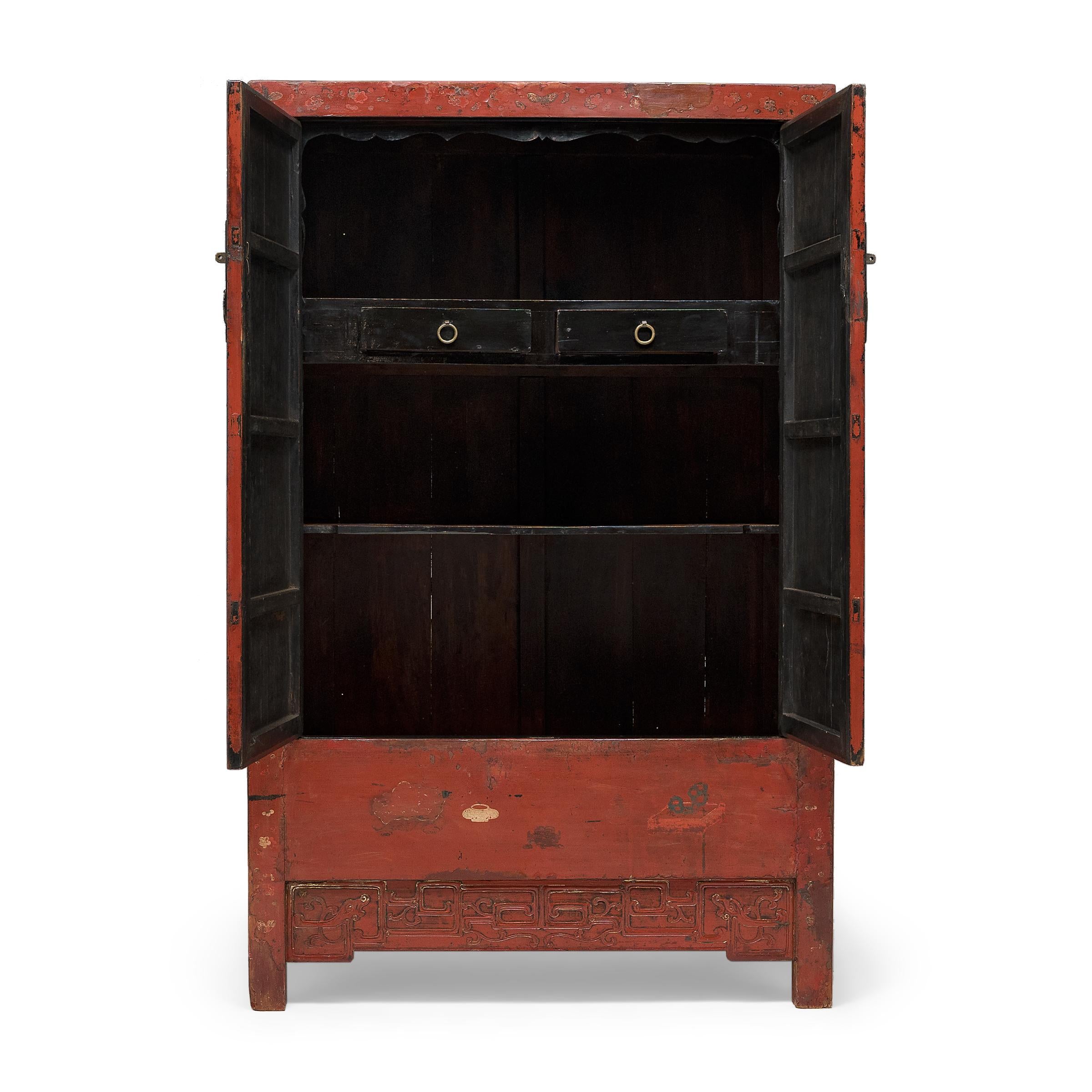 Qing Painted Chinese Red Lacquer Cabinet, c. 1850 For Sale