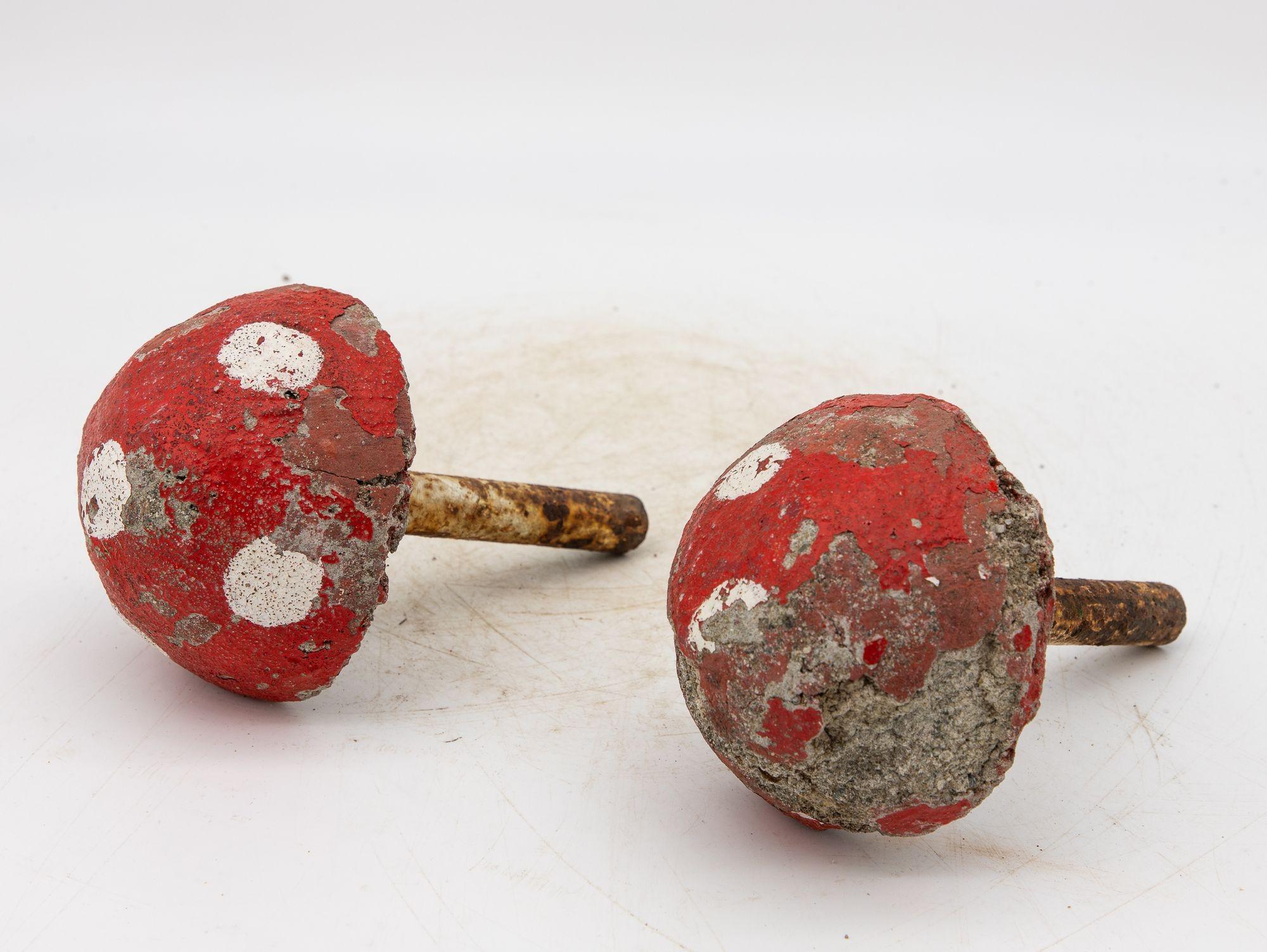 Painted Concrete Garden Mushroom Statues, France 1950s In Good Condition For Sale In South Salem, NY