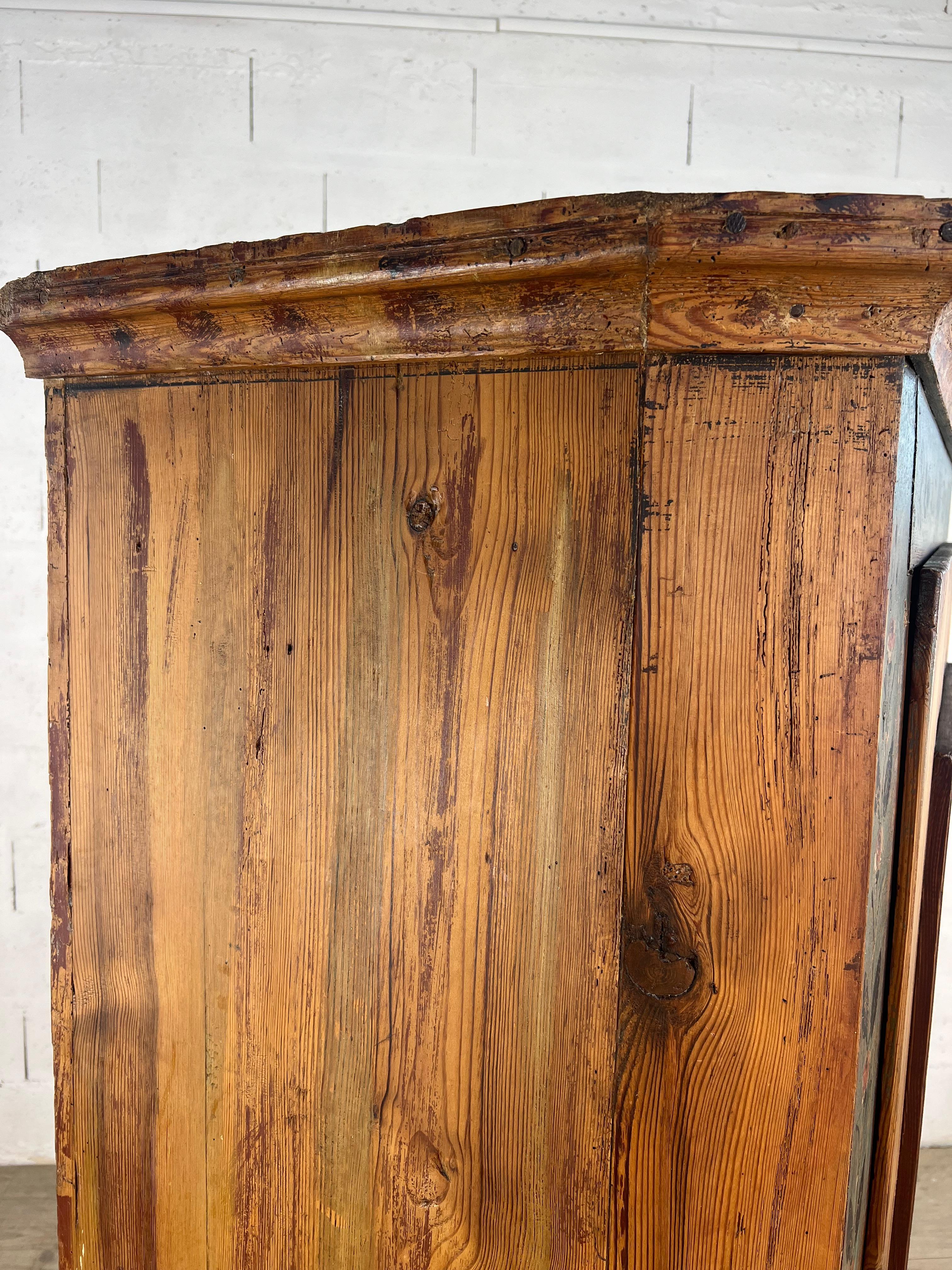 Painted cupboard – Floral bonnetiere – 1844 For Sale 2