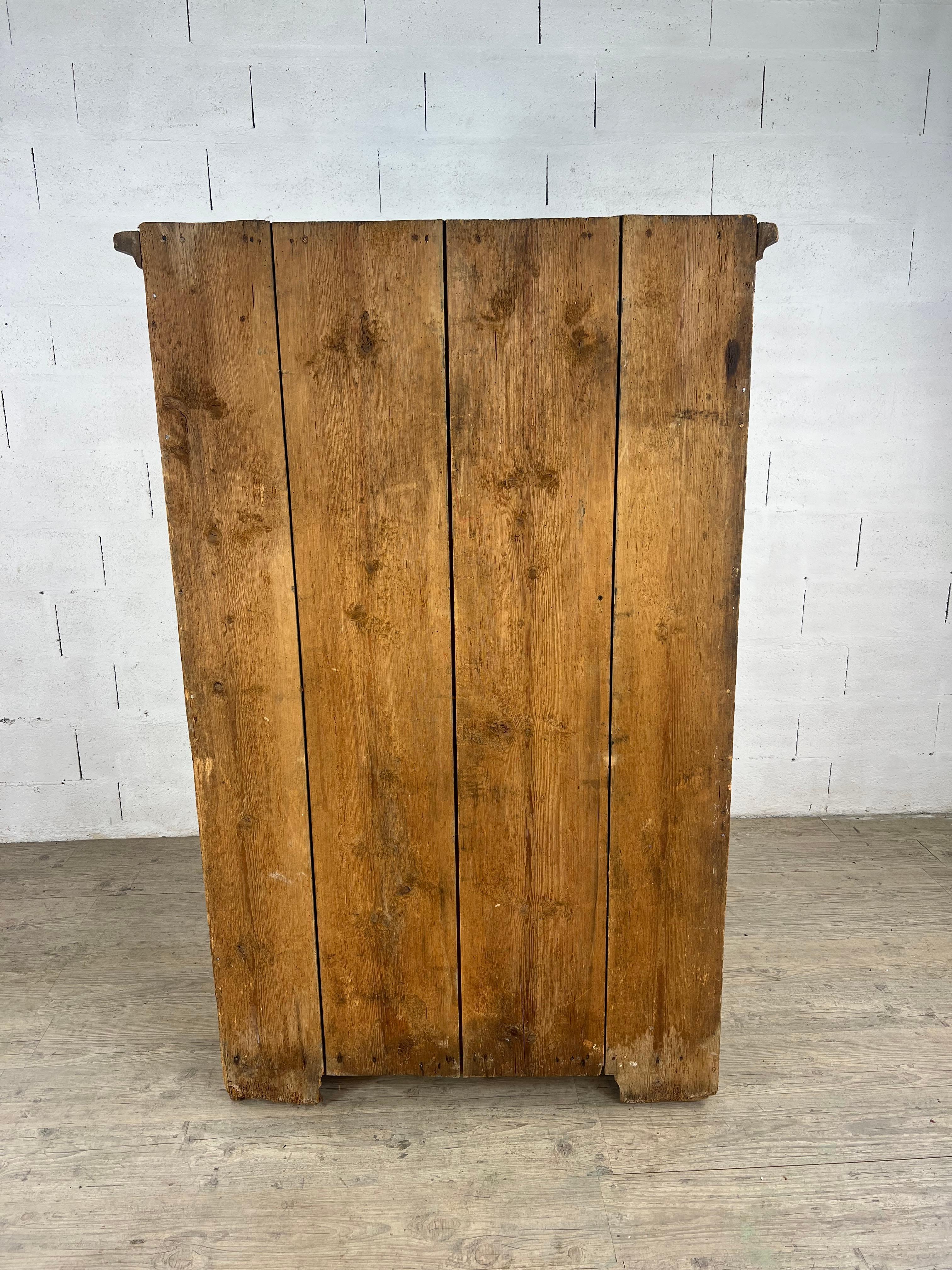 Painted cupboard – Floral bonnetiere – 1844 For Sale 3