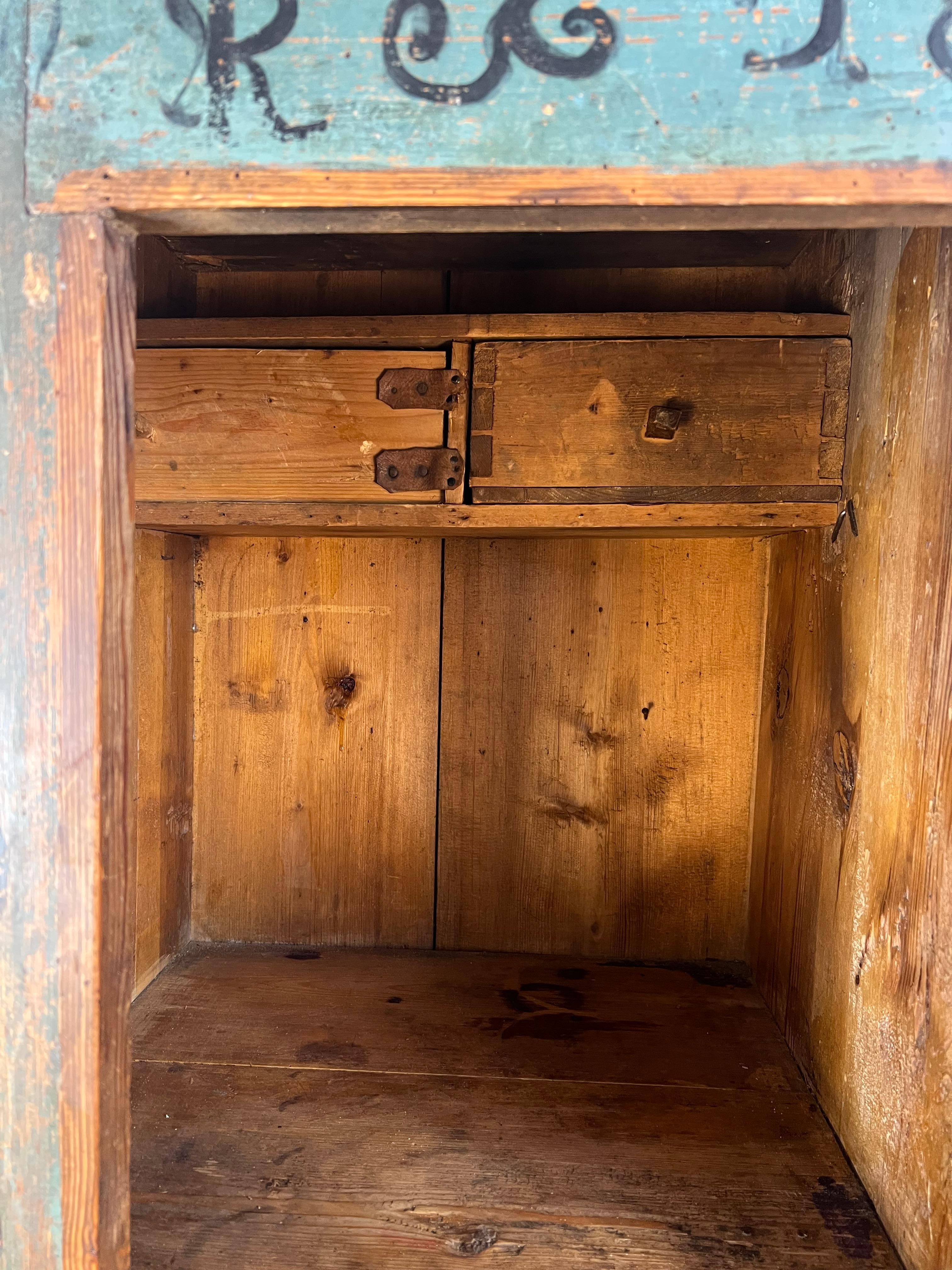 Hand-Crafted Painted cupboard – Floral bonnetiere – 1844 For Sale