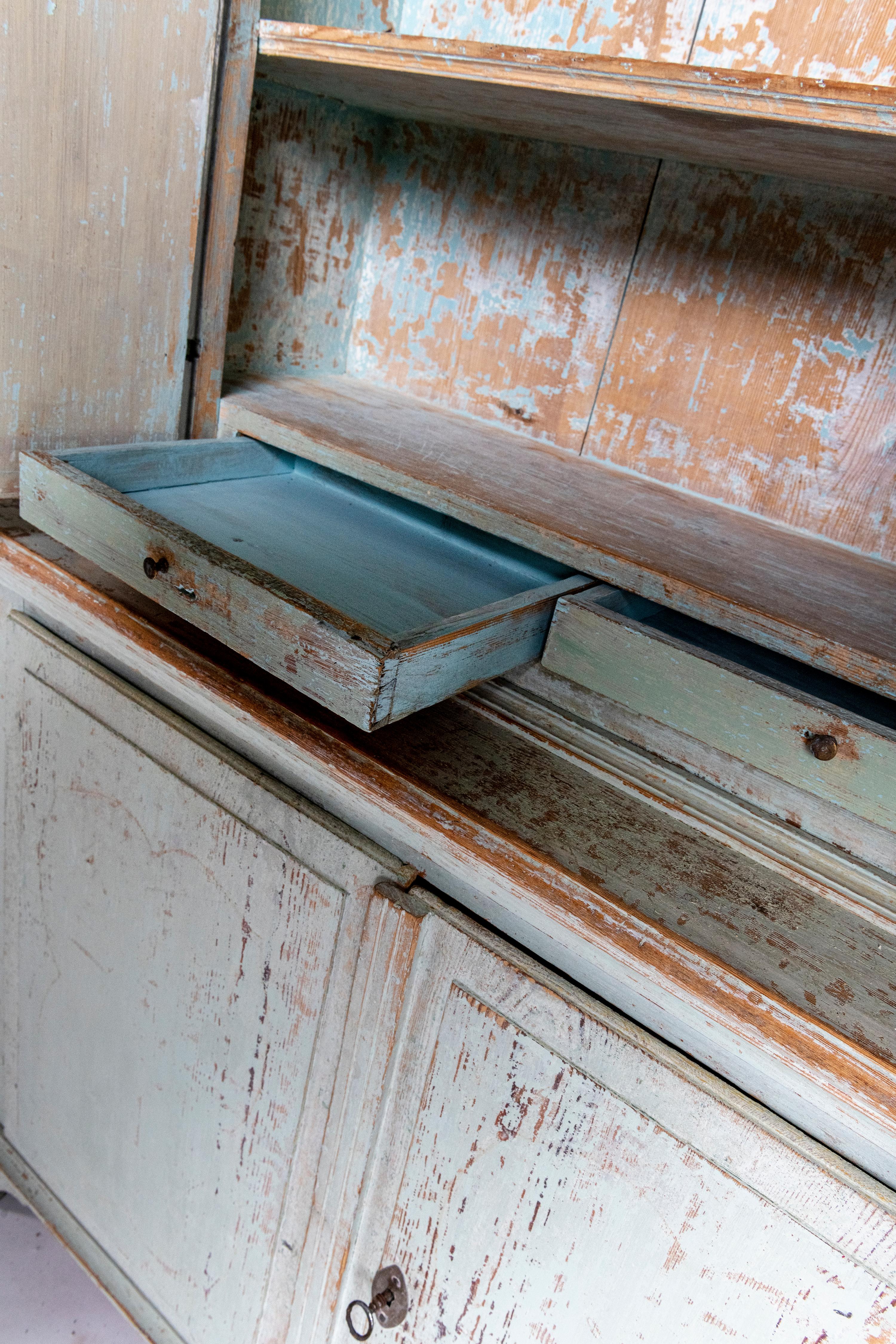 Armoire peinte en vente 1