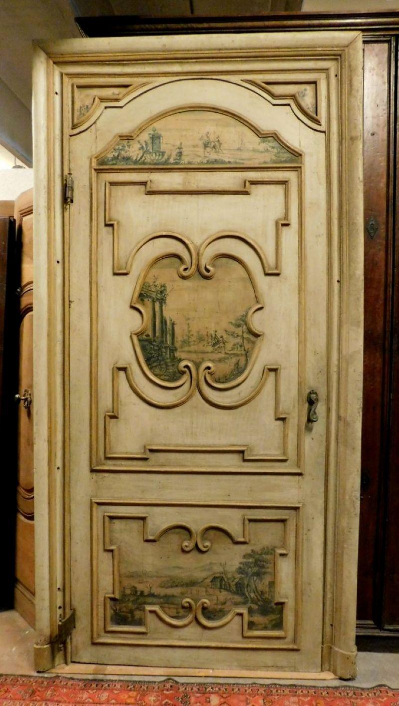 Ancienne porte laquée du 18ème siècle, richement peinte sur les deux faces avec différentes scènes, cadre original avec la partie supérieure, Incroyable porte historique redécouverte, extrêmement précieuse et de haute qualité architecturale, un
