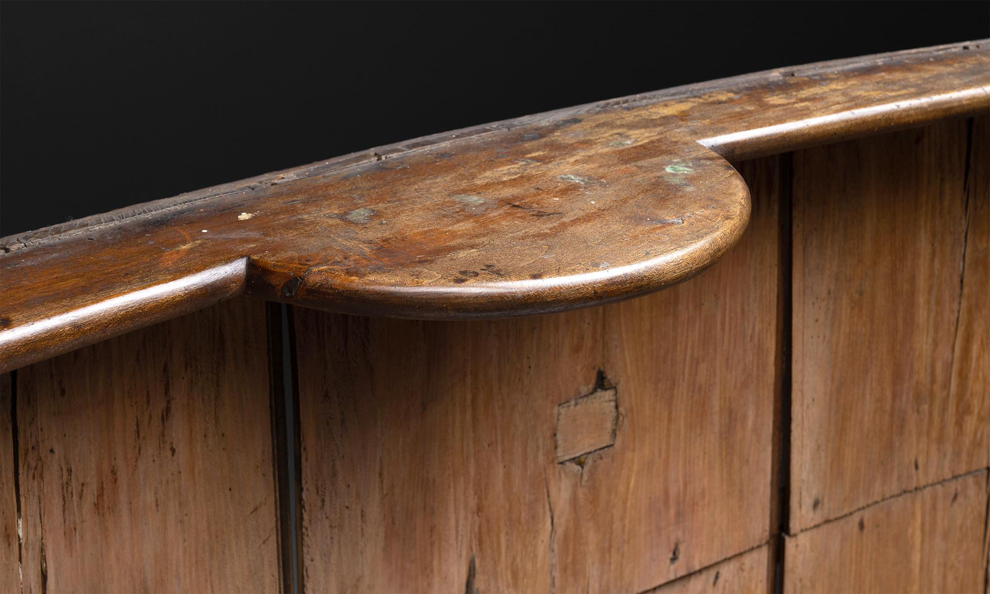 Painted Elm Box Seat Settle, England, circa 1790 For Sale 2
