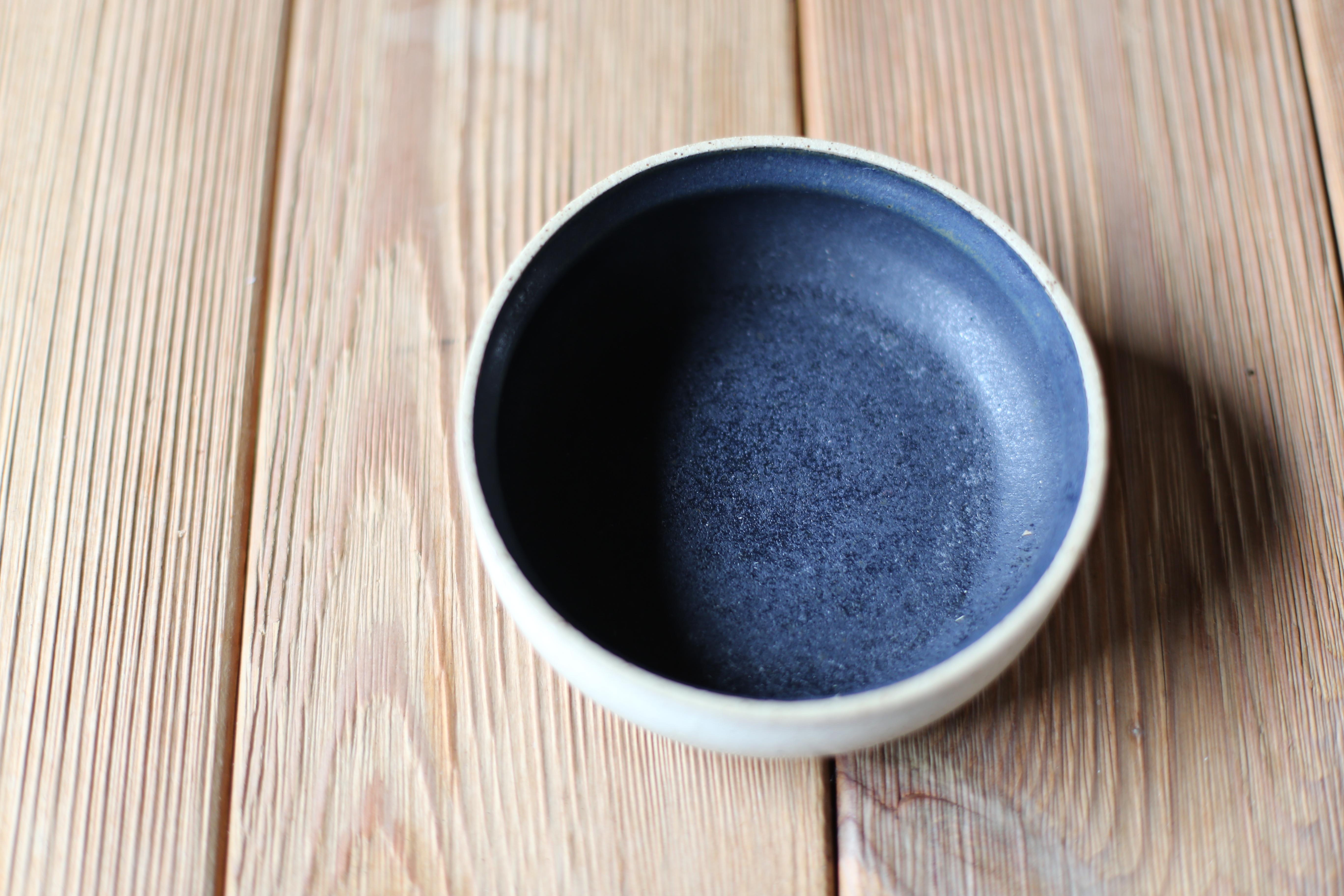 Modern Painted Flower Bowl in Grey Speckled Clay and Matte Sand + Sheer Glaze For Sale