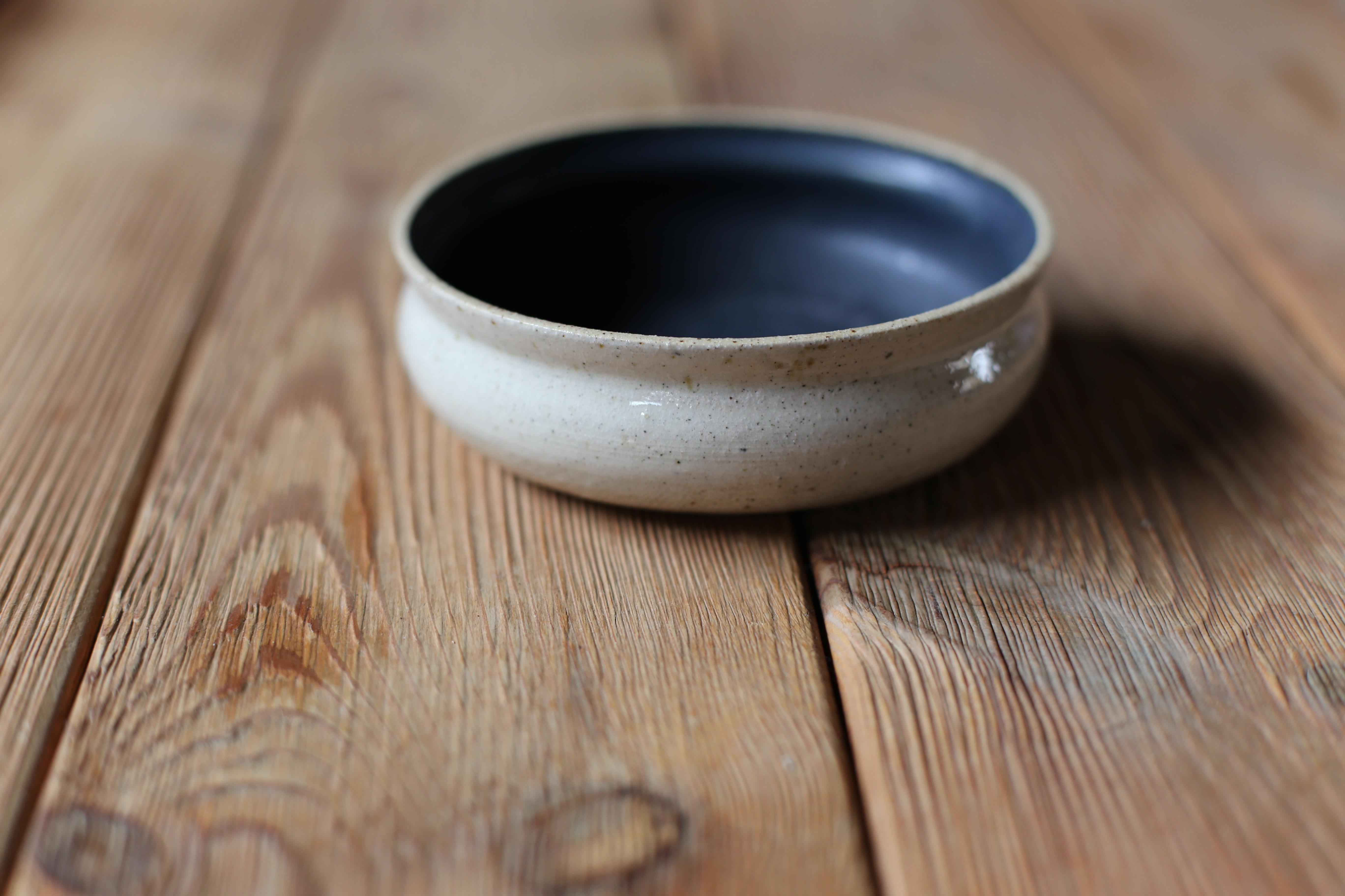 Belgian Painted Flower Bowl in Grey Speckled Clay and Matte Sand + Sheer Glaze For Sale