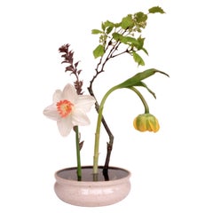 Bemalte Blumenschale aus grauer gesprenkelter Ton und mattem Sand + transparente Glasur