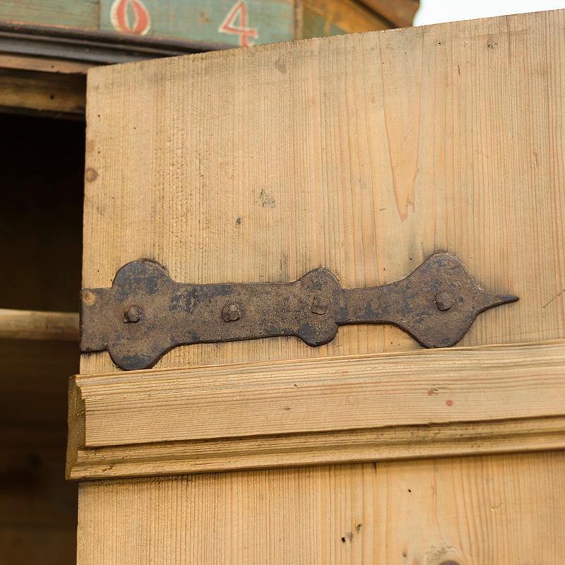 Cabinet de mariage peint d'art populaire 1764 en vente 2