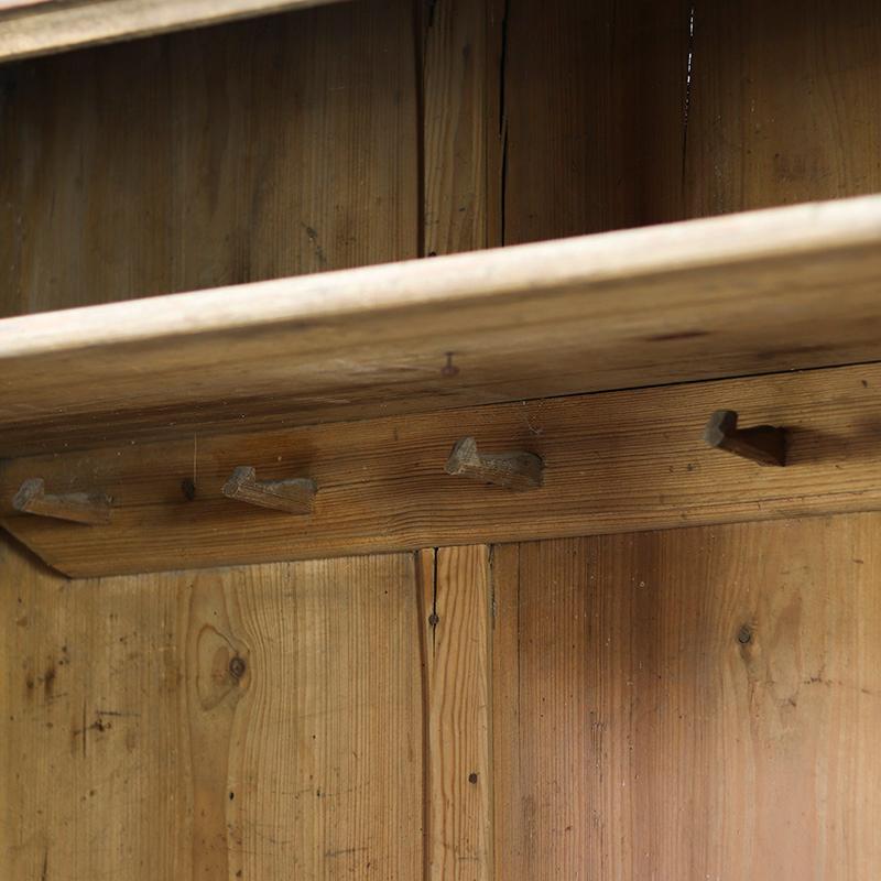 Cabinet de mariage peint d'art populaire 1764 en vente 3