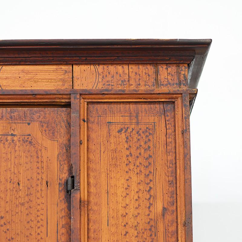 Armadietto da sposa dipinto in stile folkloristico 1773 in vendita 6