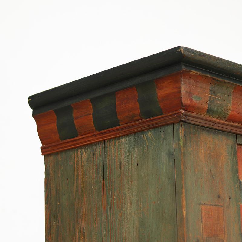 Cabinet de mariage peint d'art populaire 1790 en vente 3