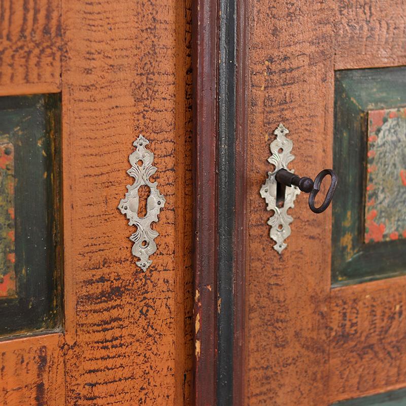 Dipinto a mano Armadietto da sposa dipinto in stile folkloristico 1846