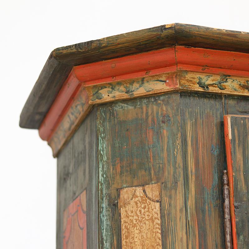 Armadio da sposa dipinto in stile Folk Art in vendita 3