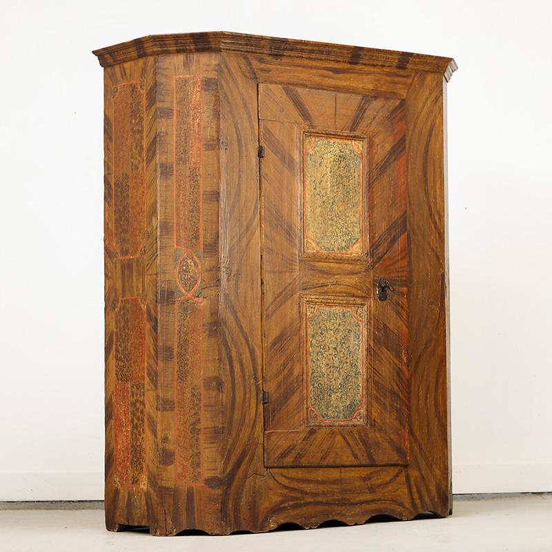 Armadio da sposa dipinto in stile Folk Art in vendita 6