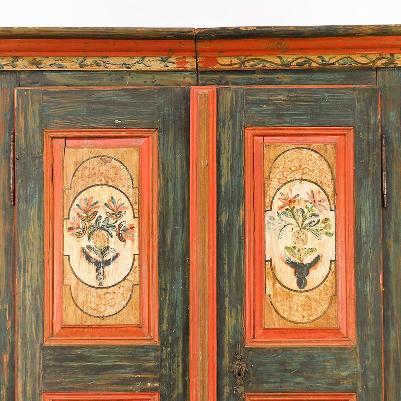 Arte popolare Armadio da sposa dipinto in stile Folk Art in vendita