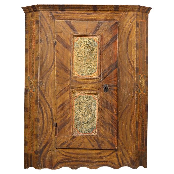 Cabinet de mariage peint d
art populaire