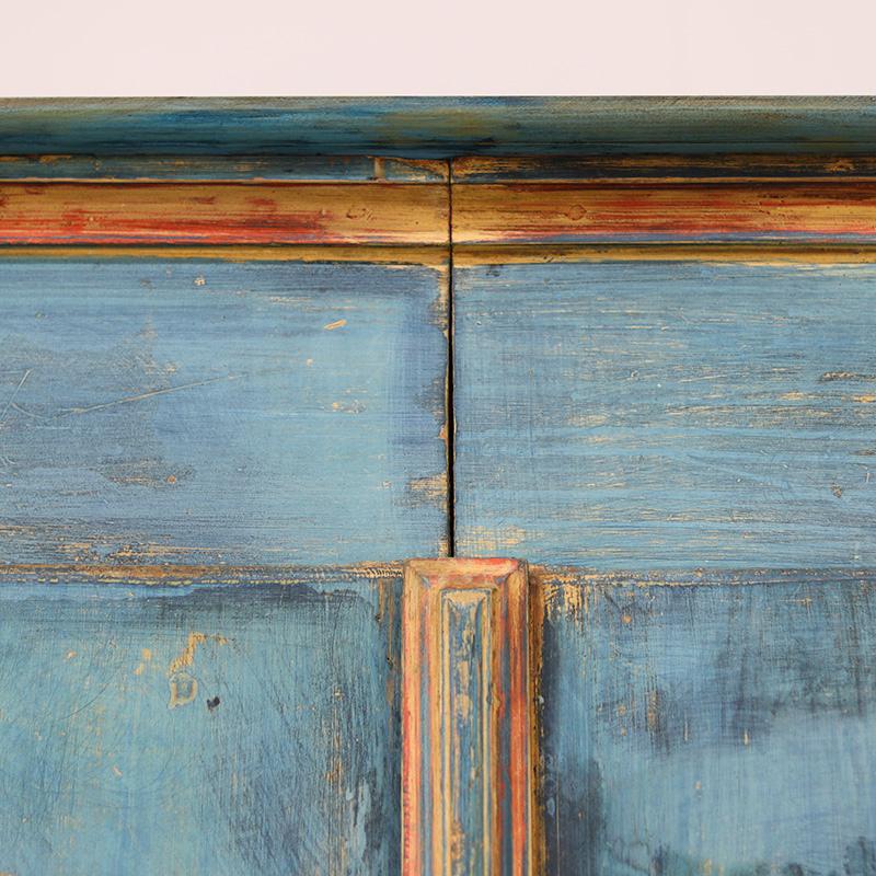 XIX secolo Armadio da sposa dipinto in arte popolare in blu in vendita