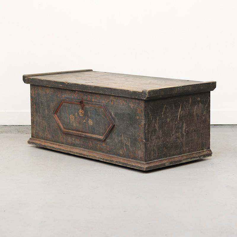 Cassapanca da sposa dipinta in stile Folk Art in vendita 1