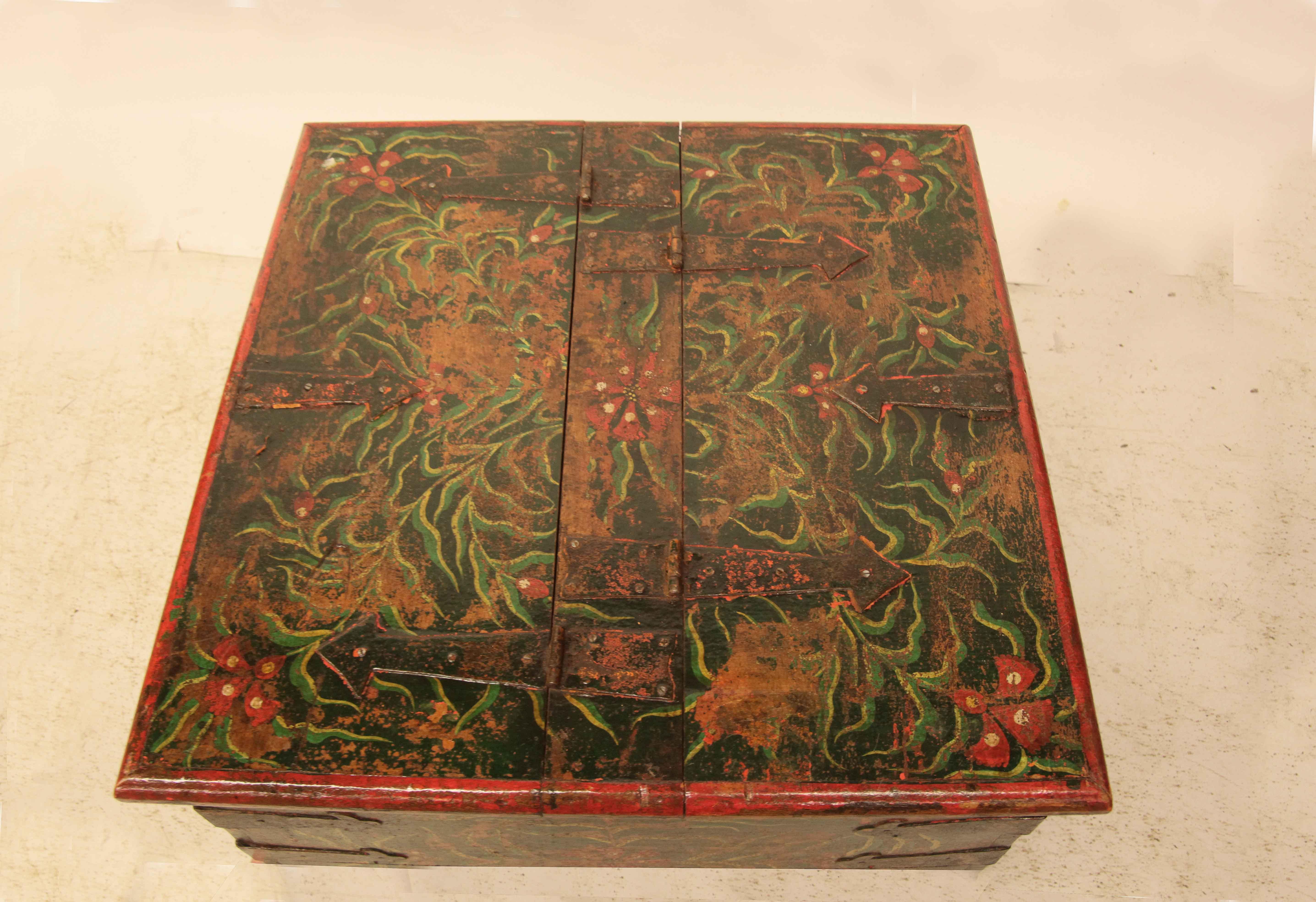 Painted Four Sided Box 5