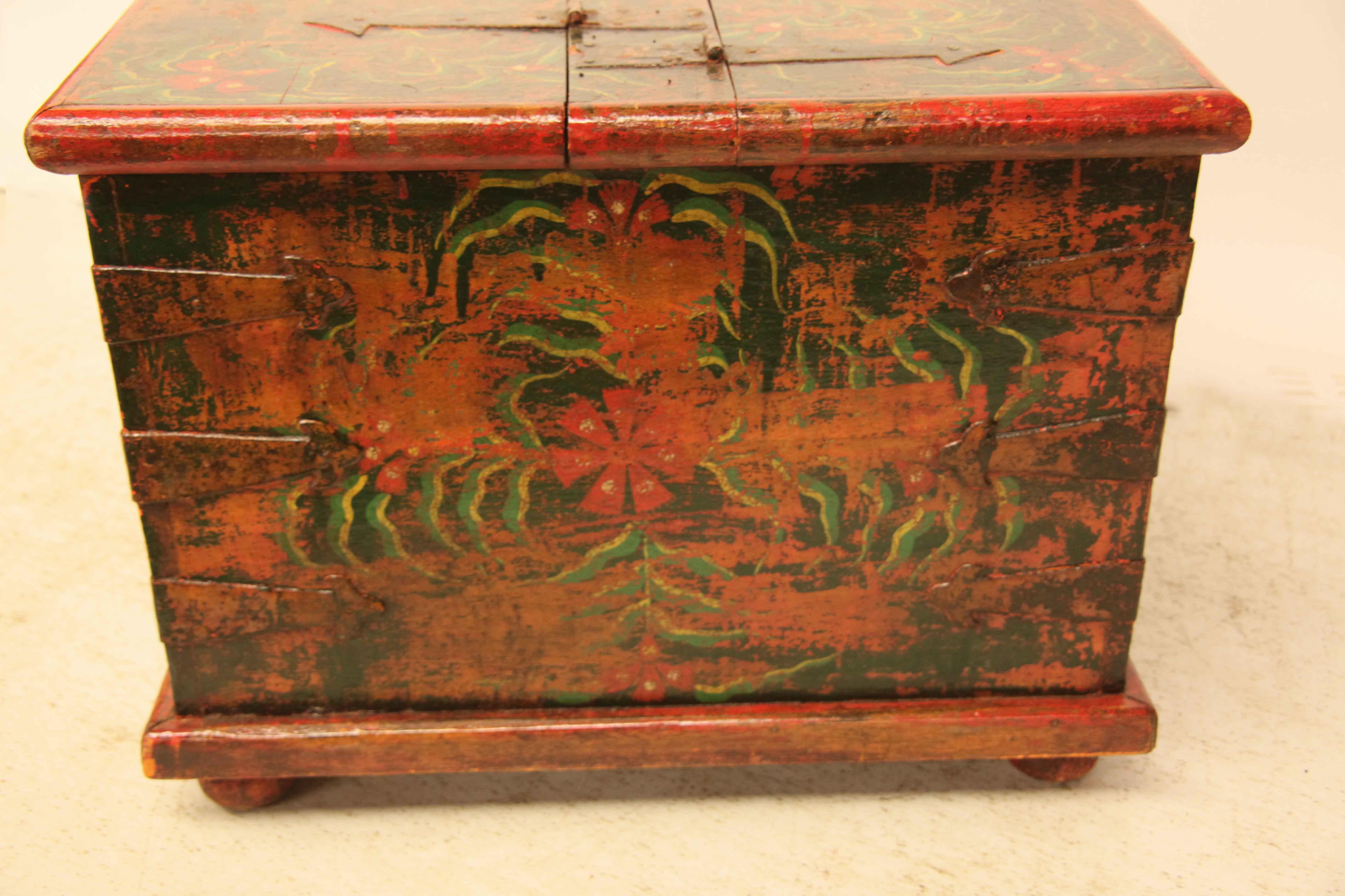 Hand-Painted Painted Four Sided Box For Sale