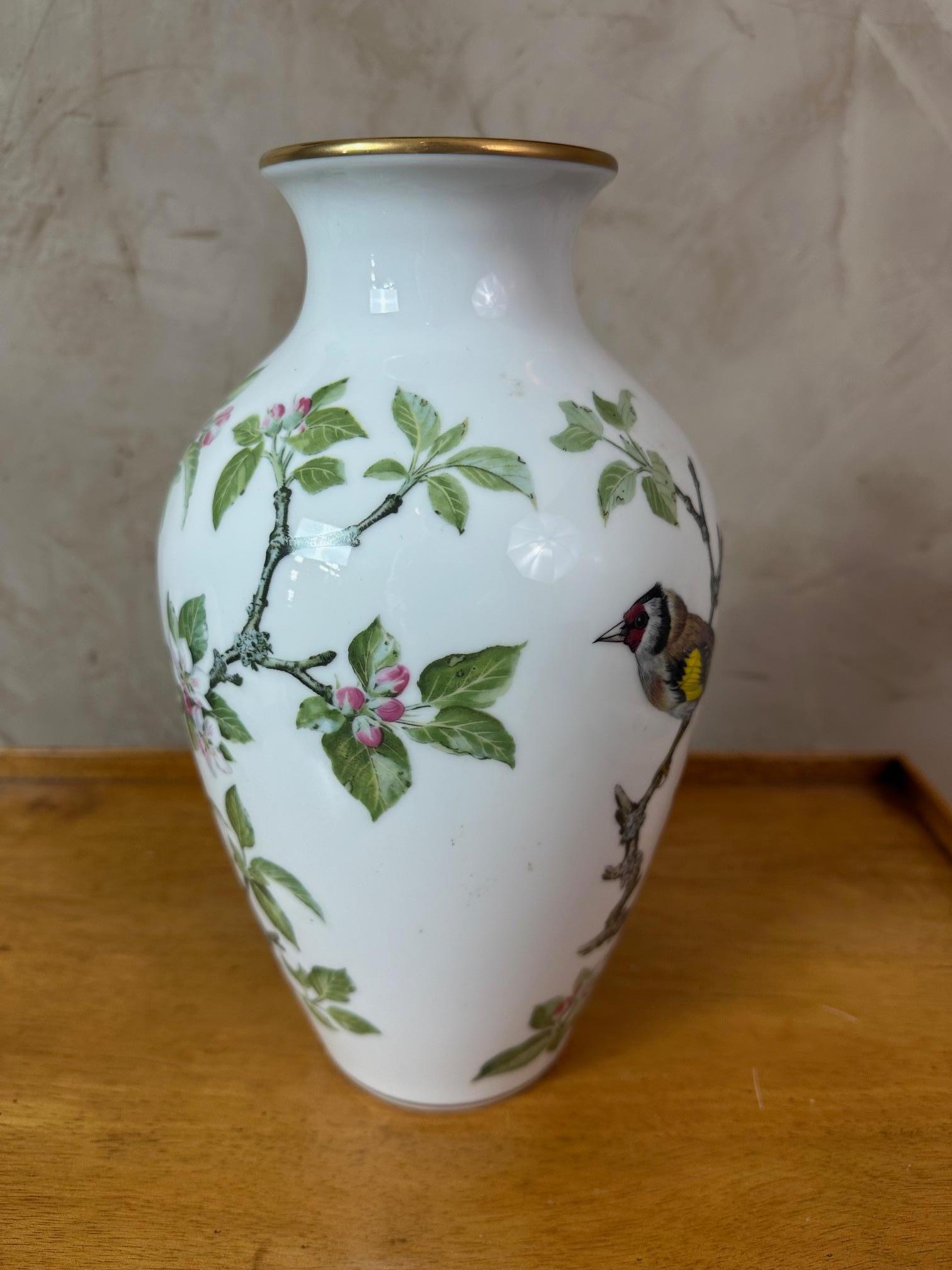 Fine XX secolo Vaso Franklin Porcelain dipinto da John Wilkinson, anni '80 in vendita