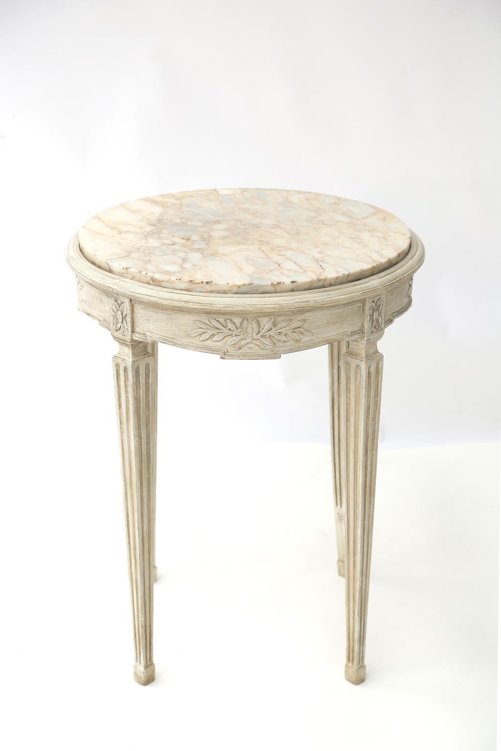 Painted French 19th Century Occasional Table with Round Marble Top In Good Condition For Sale In West Palm Beach, FL