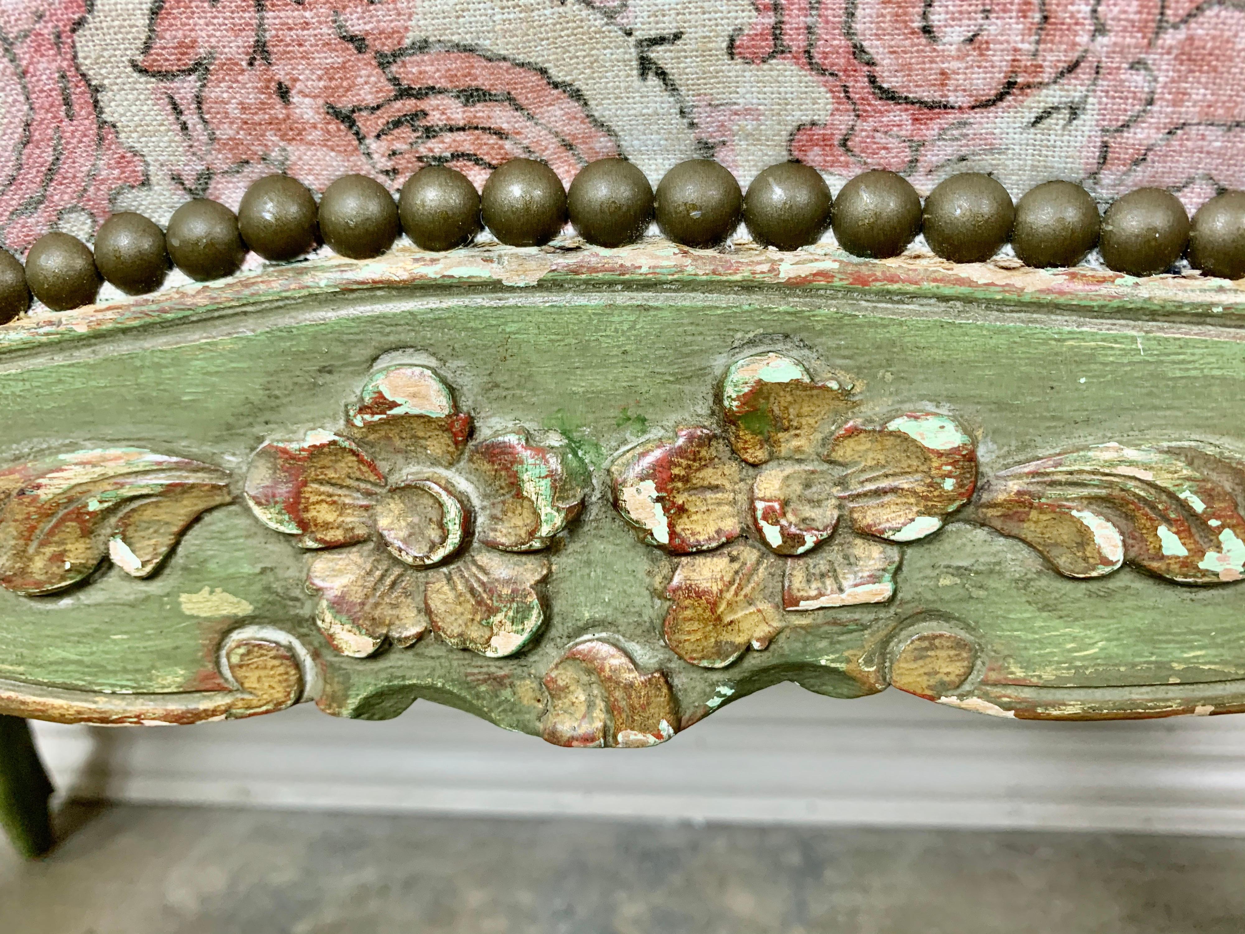 Painted French Bench a/ Printed Chinoiserie Upholstery In Distressed Condition In Los Angeles, CA