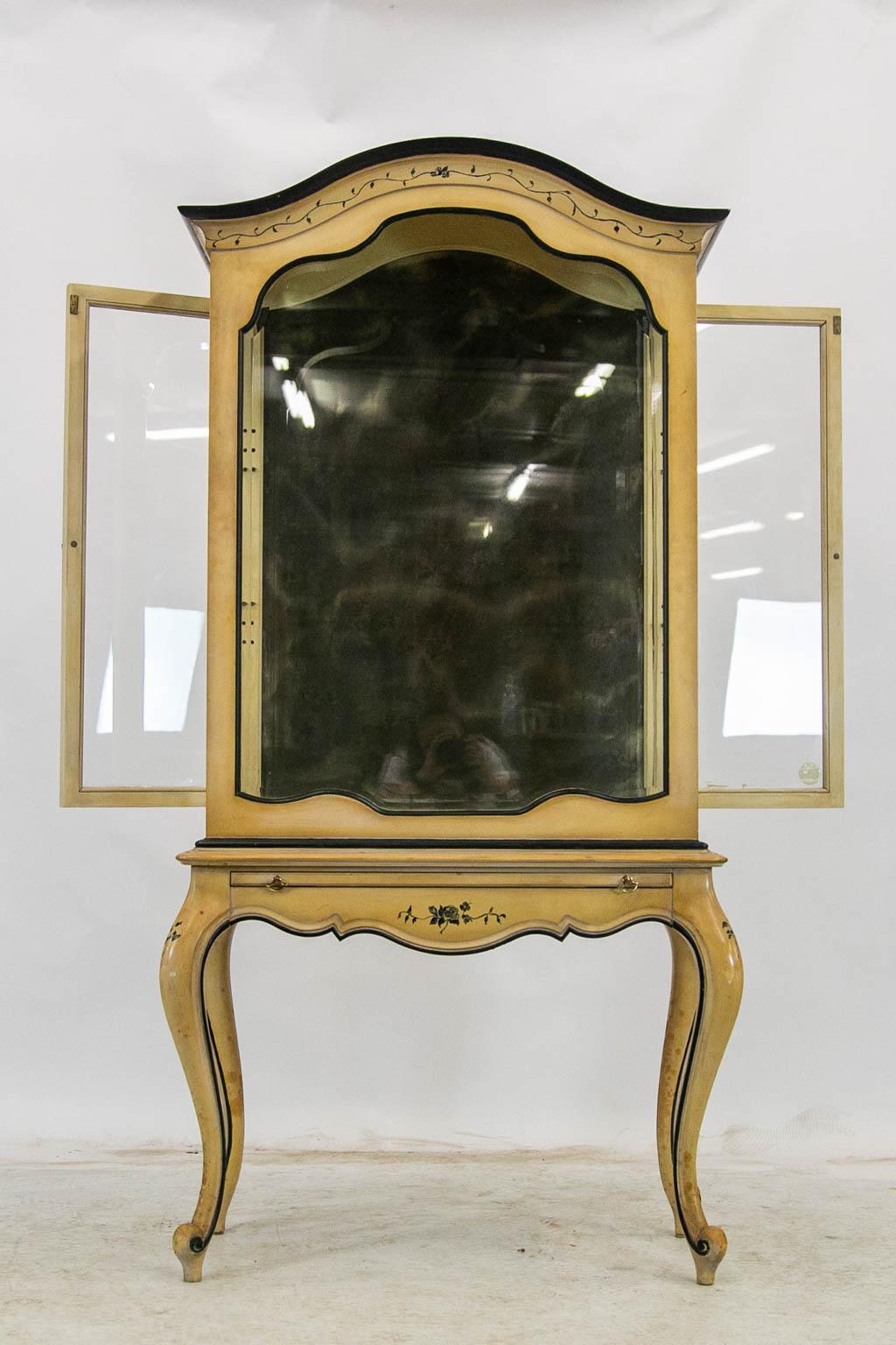 Painted French Display Cabinet For Sale 5