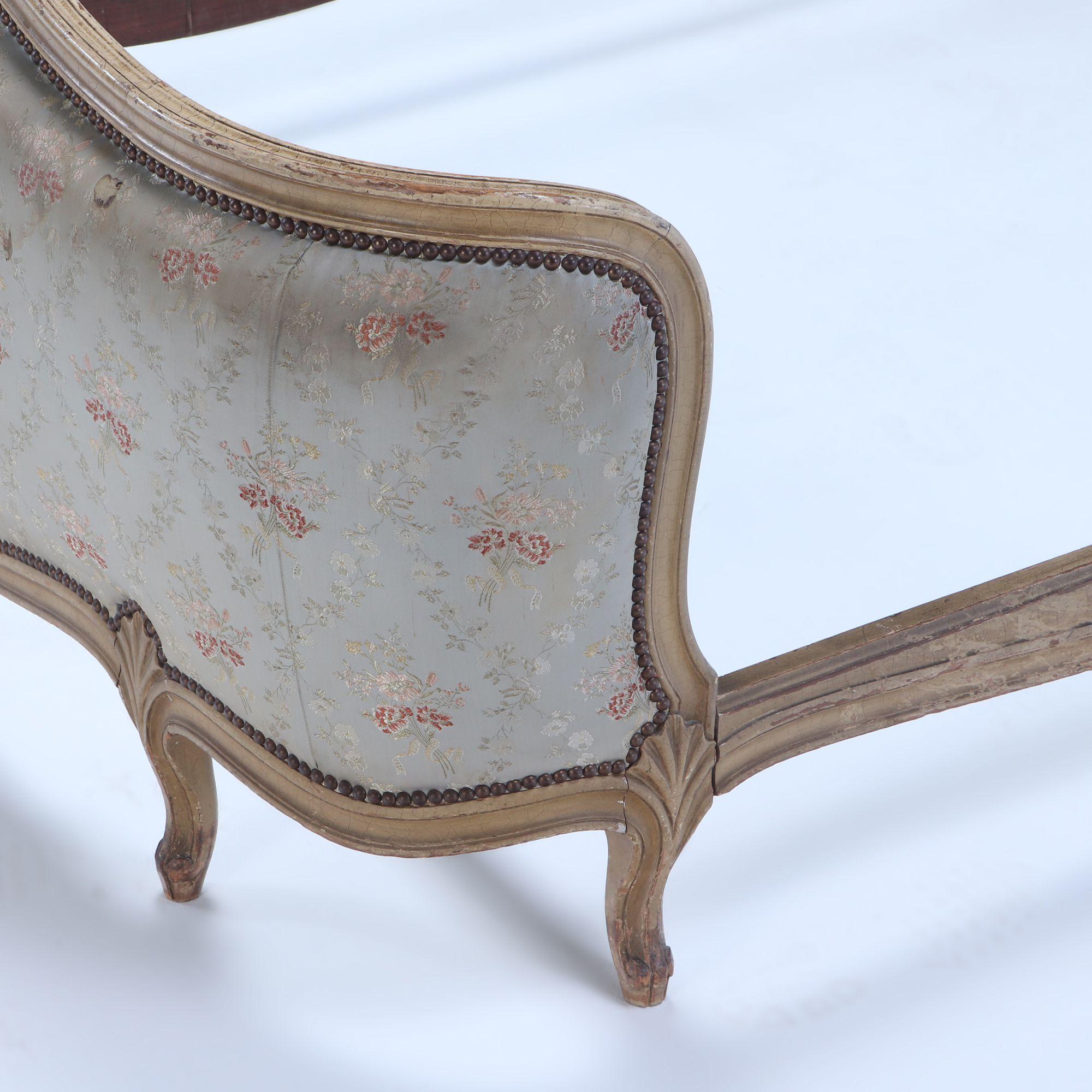 Painted French Louis XV style bed C 1920. For Sale 1