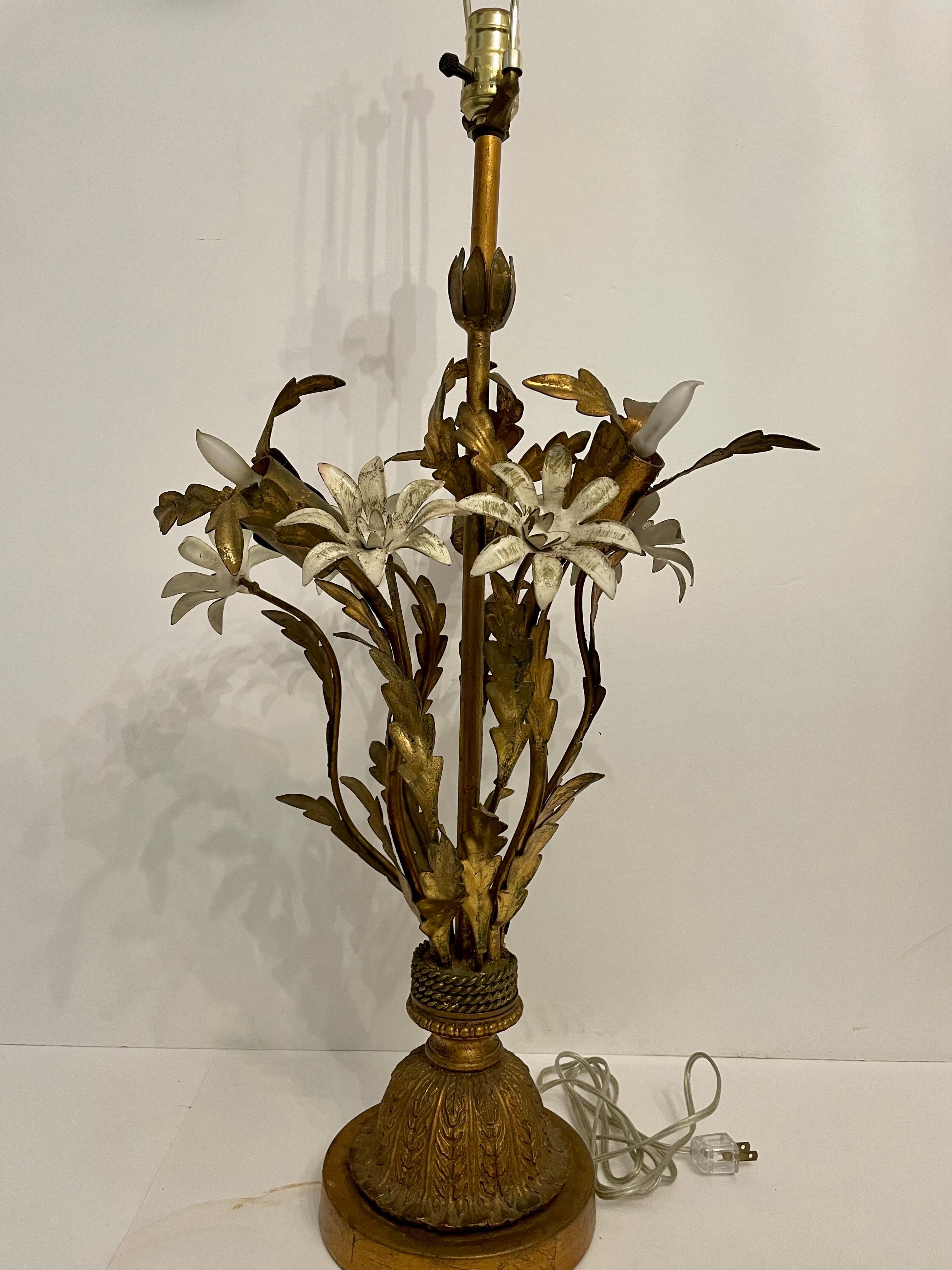 Painted Gilt Italian Tole Lamp For Sale 1