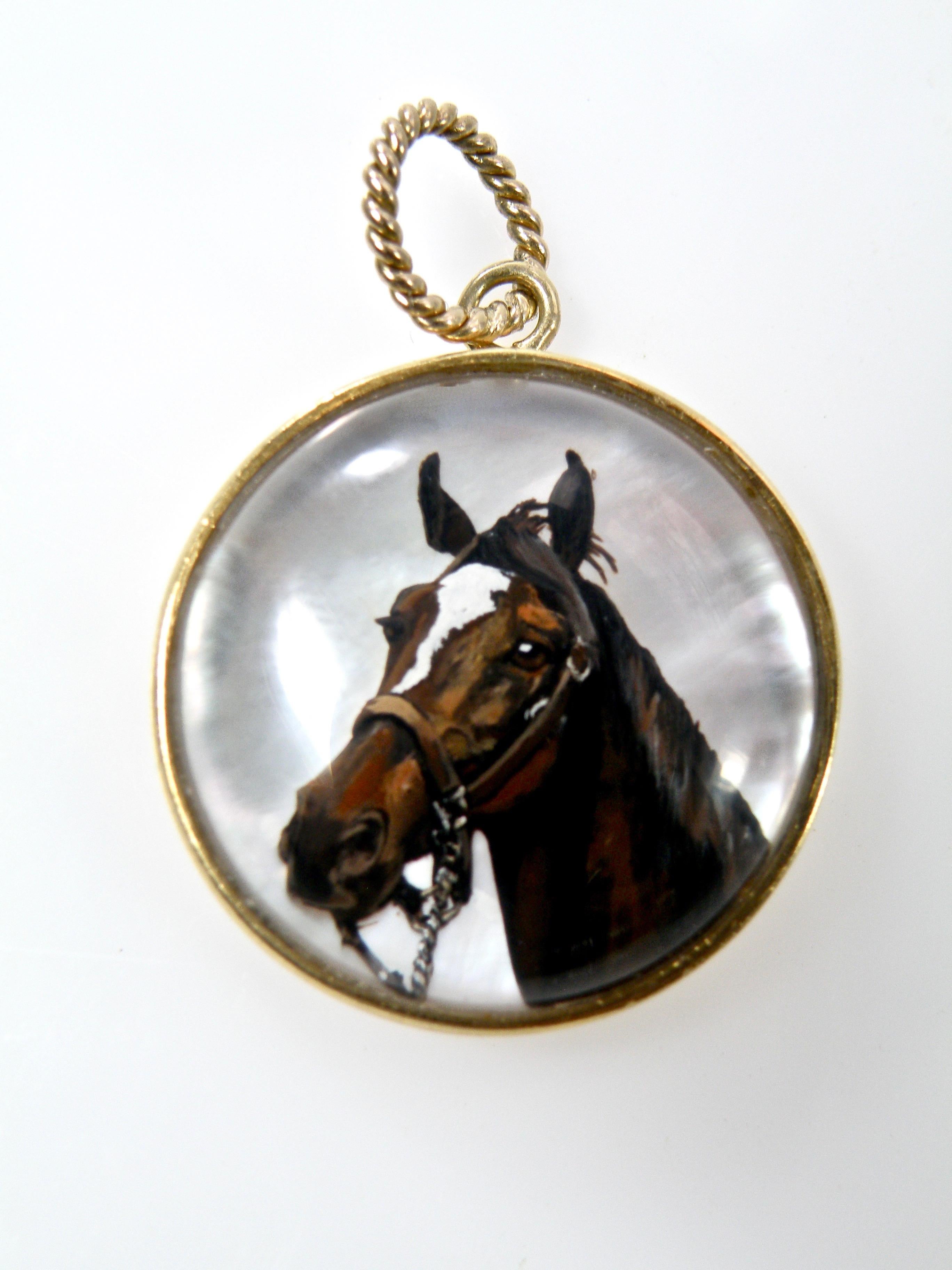 horse head pendant meaning