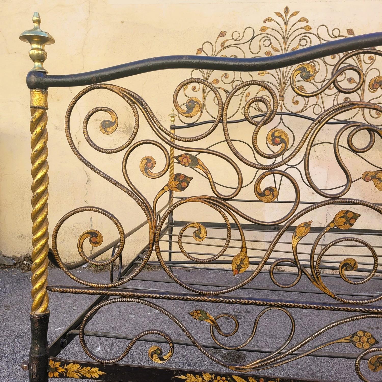 Painted Iron Bed, Genoa, Early 19th Century For Sale 8