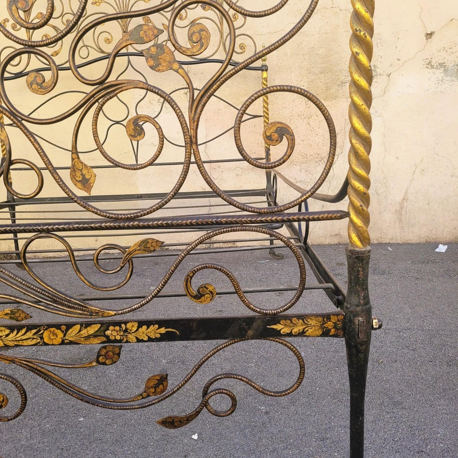 Painted Iron Bed, Genoa, Early 19th Century For Sale 9