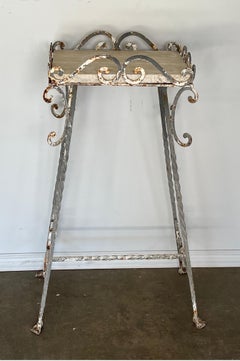 Italienischer Tisch mit bemalter Eisen- und Steinplatte