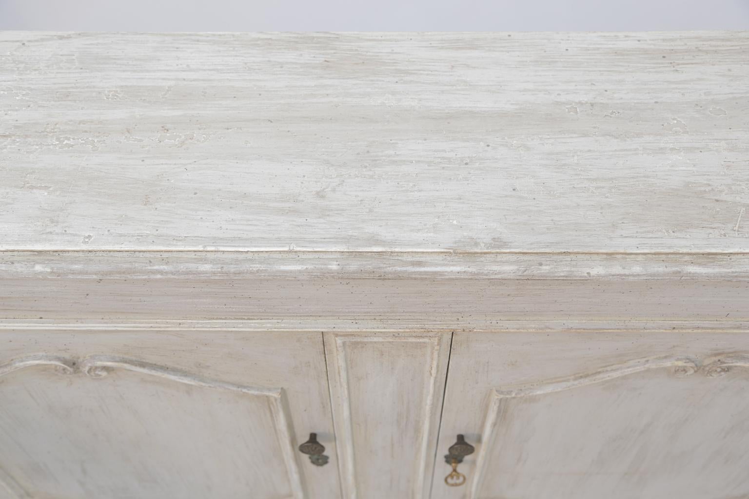 Painted Italian Narrow Credenza 1