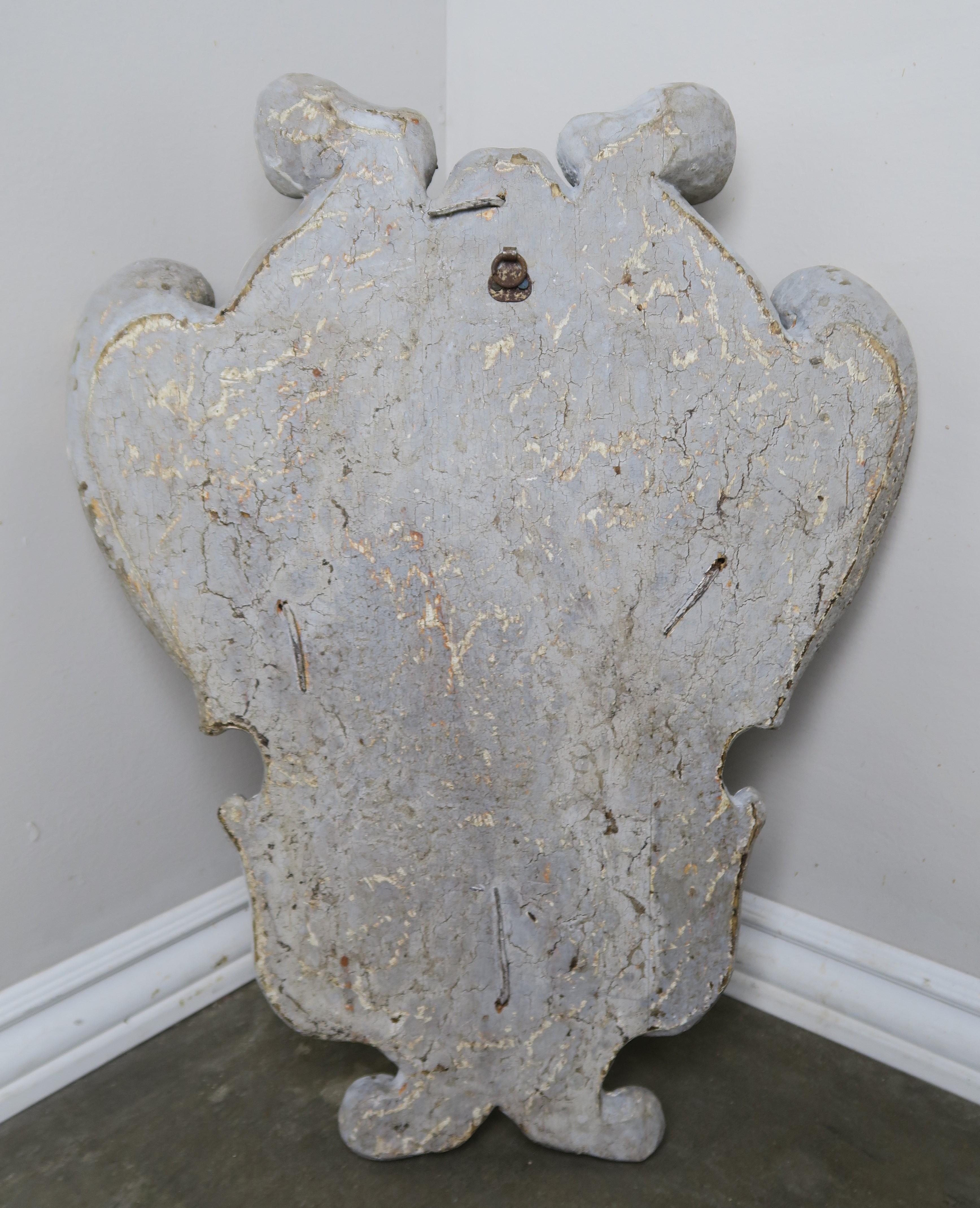 Painted Italian Wood Shield with Winged Dragon In Distressed Condition In Los Angeles, CA
