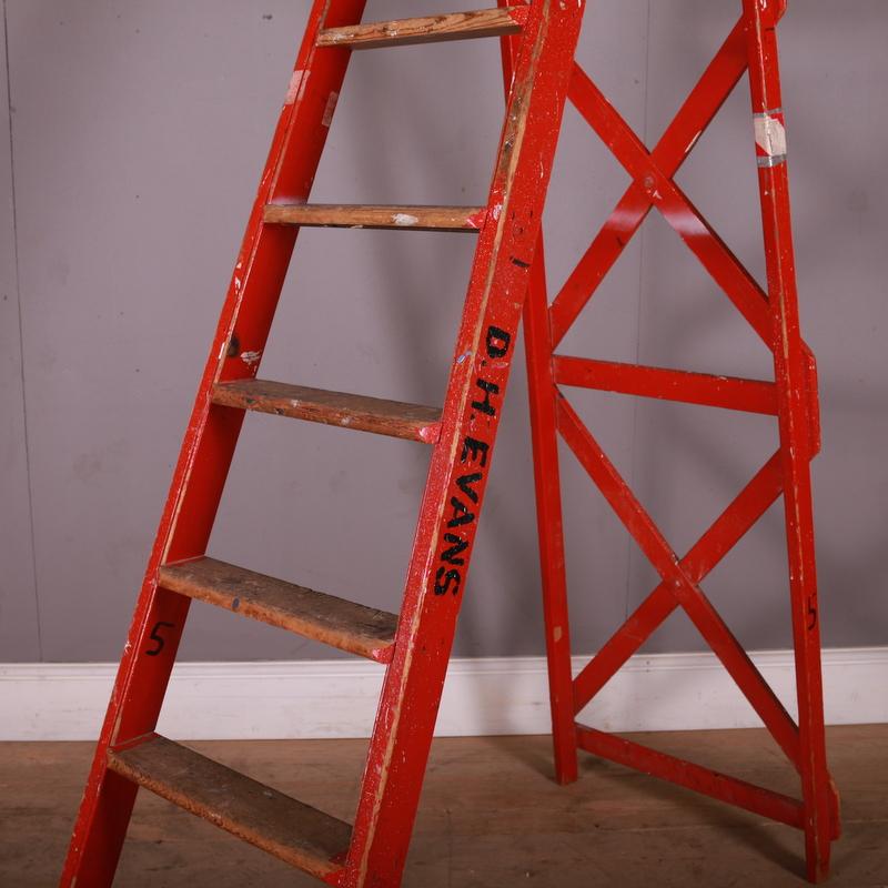Early 20th C painted library ladders. 1920.

Dimensions when closed.
22 inches (56 cms) Wide
6 inches (15 cms) Deep
103 inches (262 cms) High.

 
