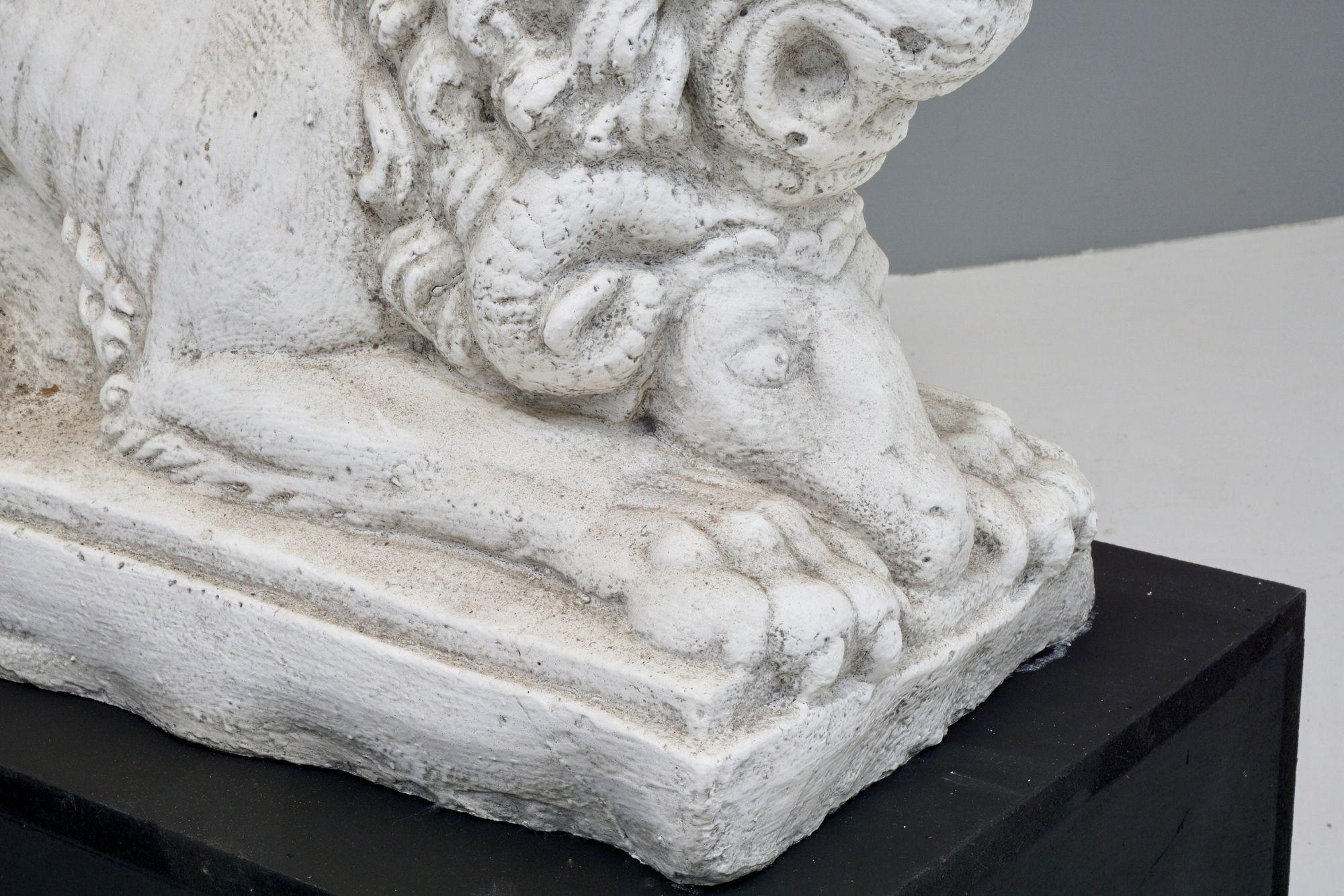 Painted Lion and Goat en vente 1
