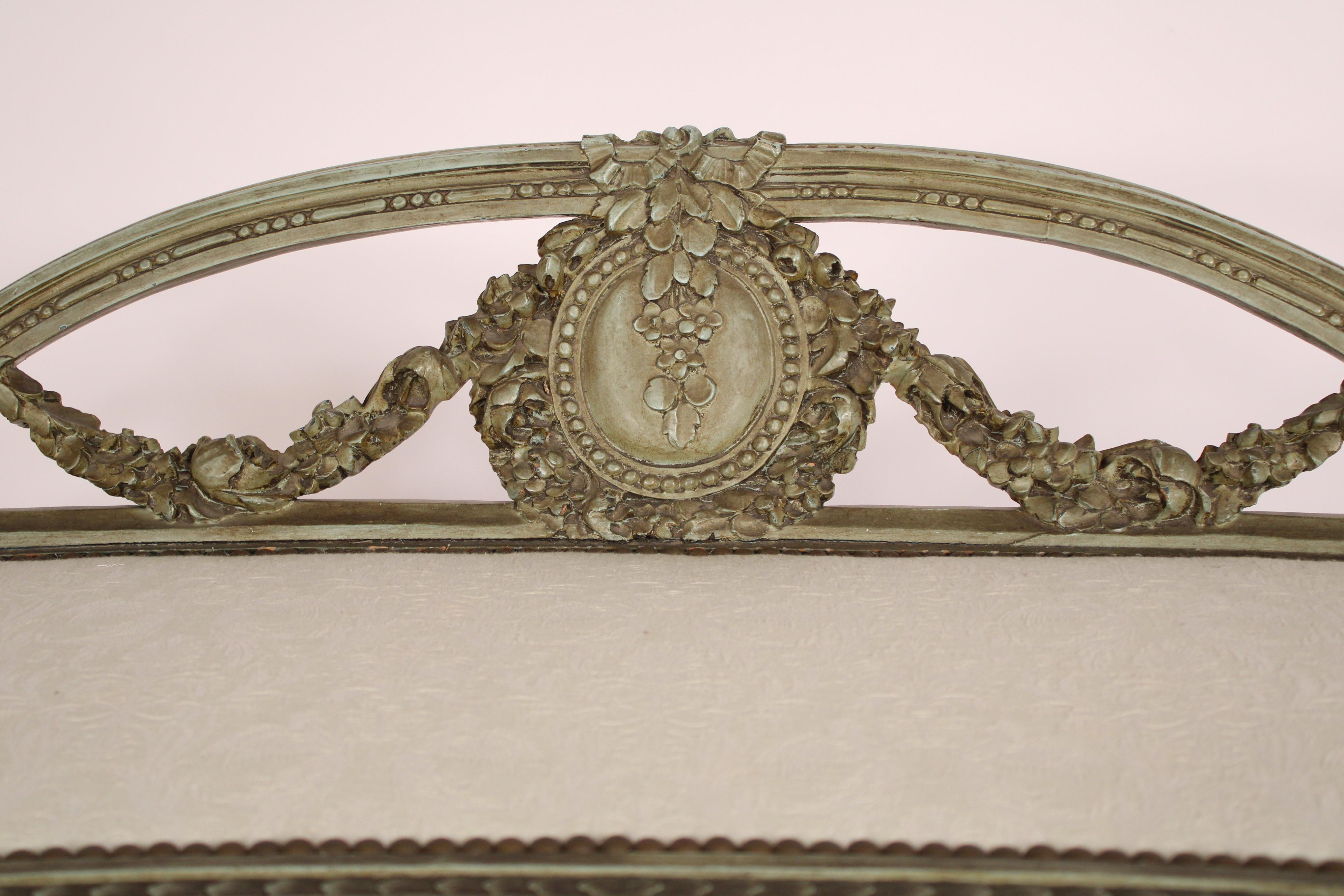 Painted Louis XV / XVI Transistional Style Bench For Sale 1
