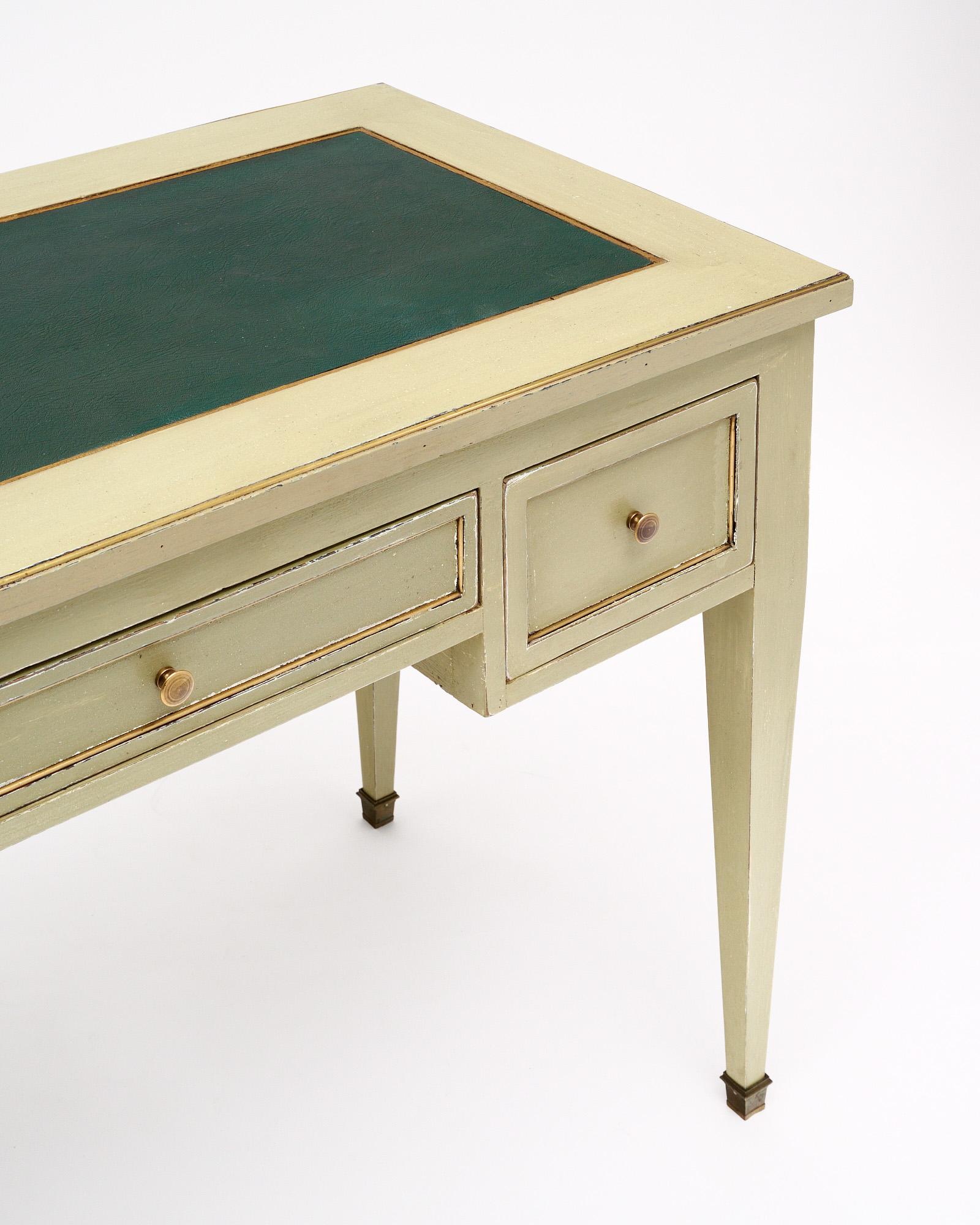 Bemalter Schreibtisch im Louis-XVI-Stil (Französisch) im Angebot